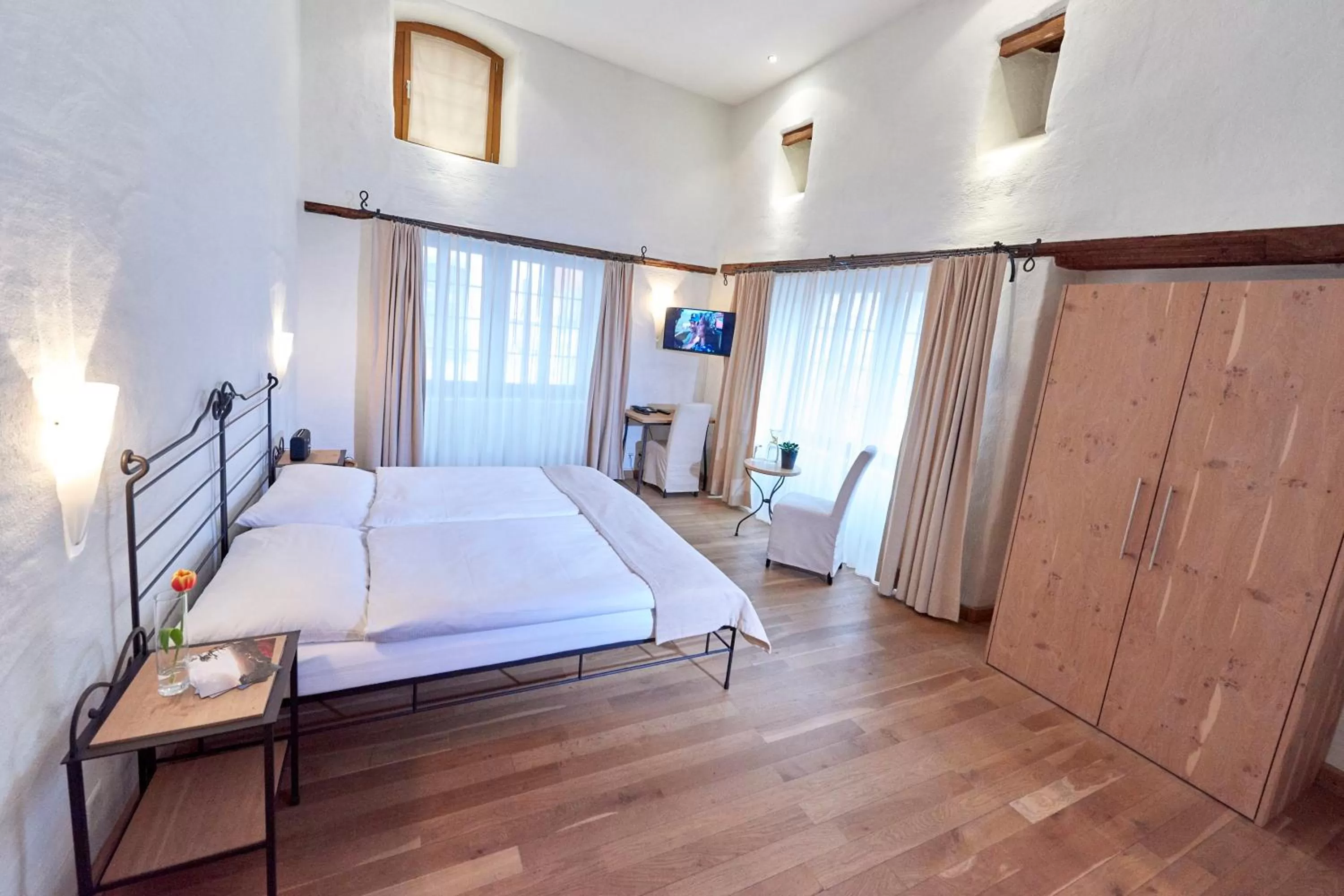 Bed in Hotel Restaurant Rathaus