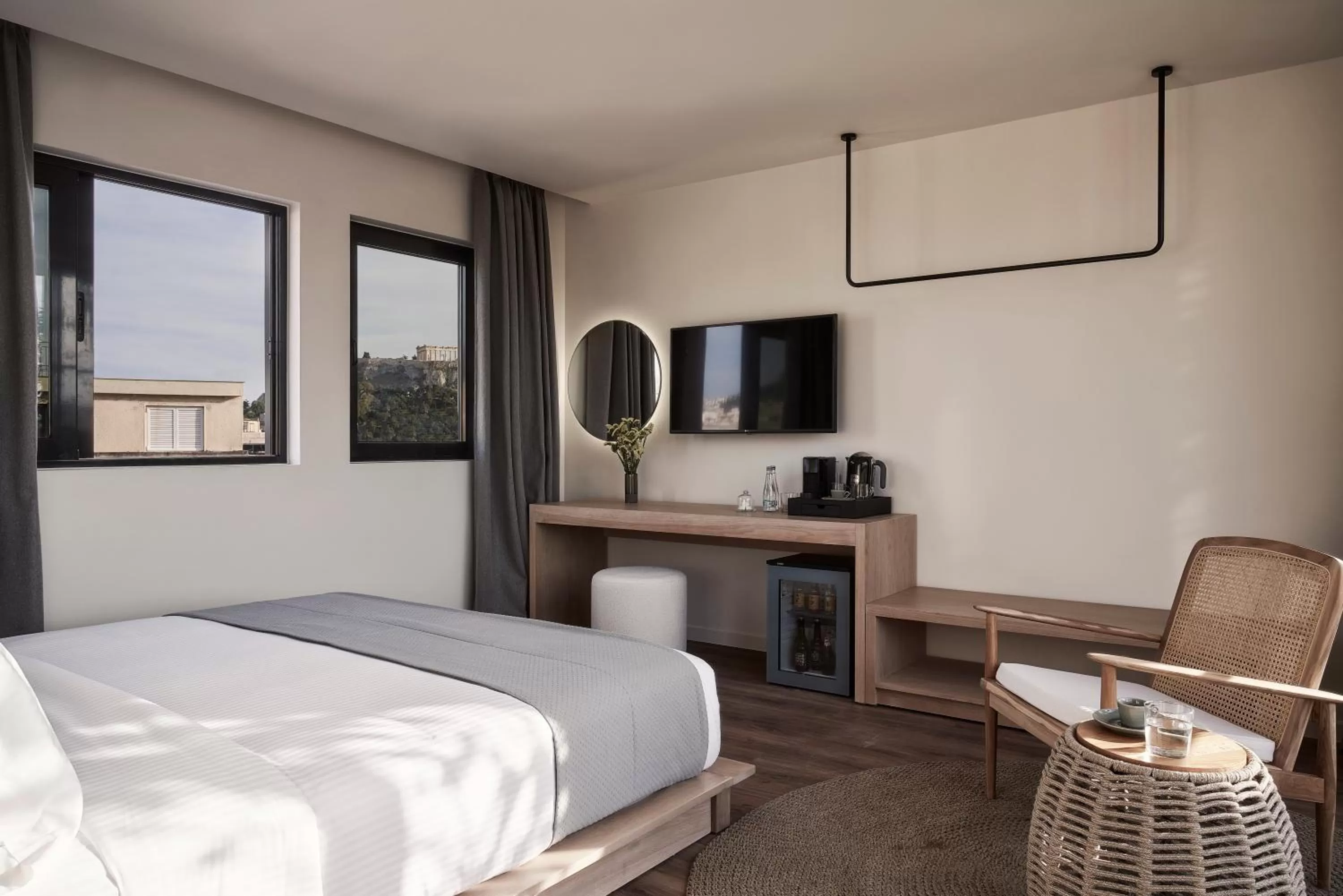 Photo of the whole room, Bed in Vasi