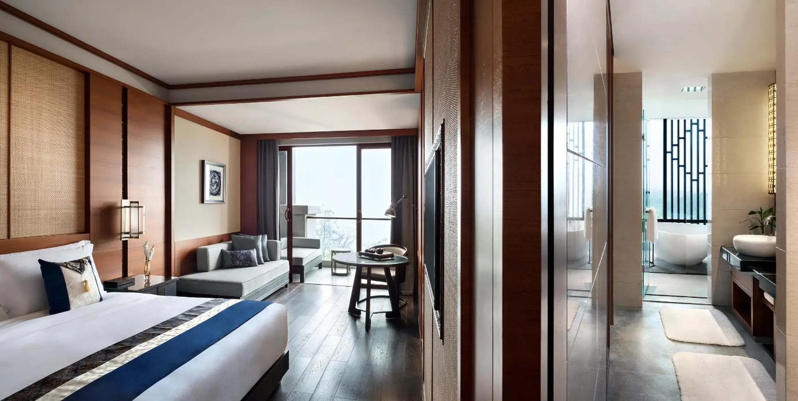 Deluxe Garden View Room in Anantara Guiyang Resort Deluxe Garden View Room in Anantara Guiyang Resort