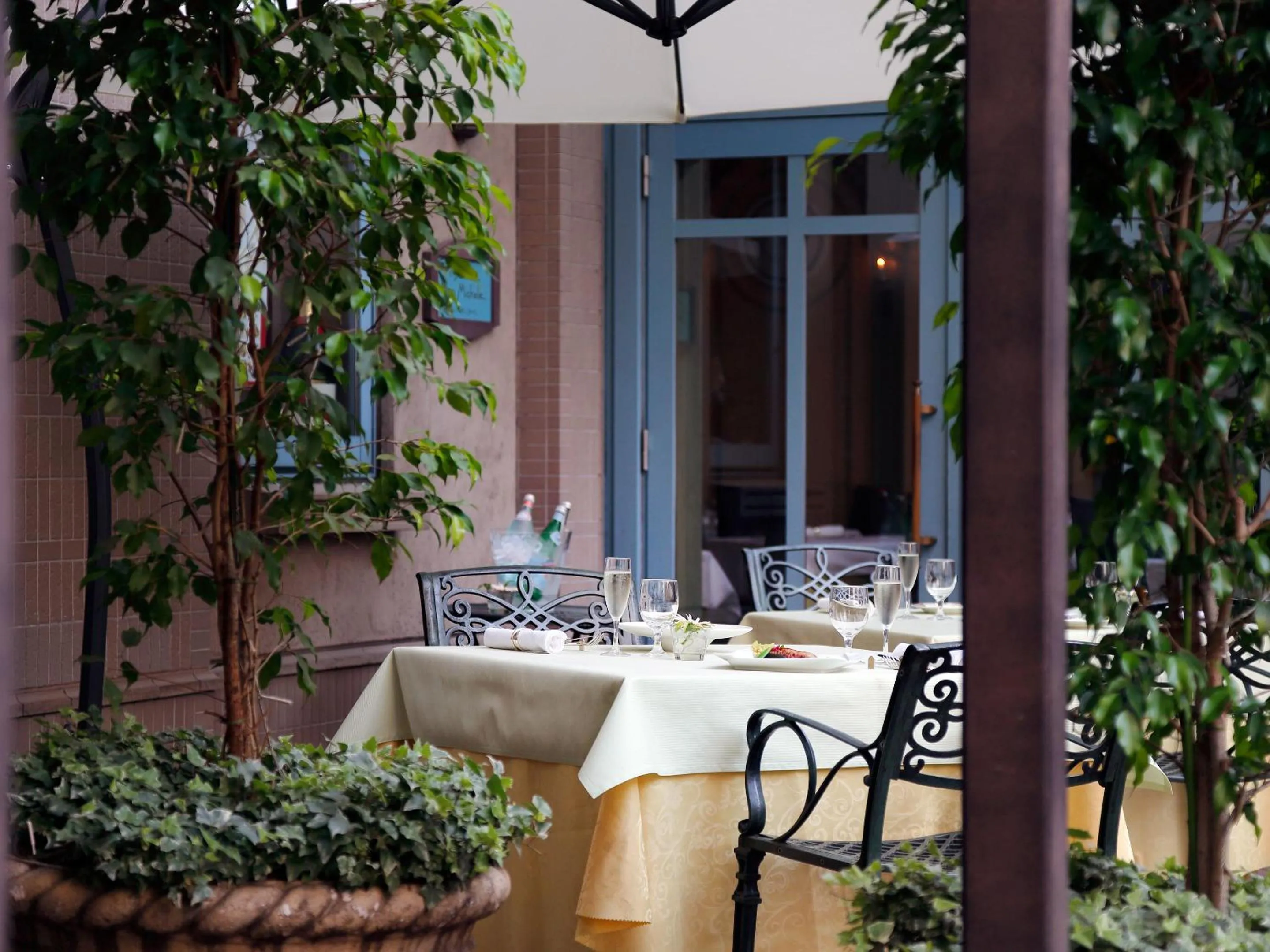 Restaurant/places to eat in Hotel Monterey Lasoeur Ginza