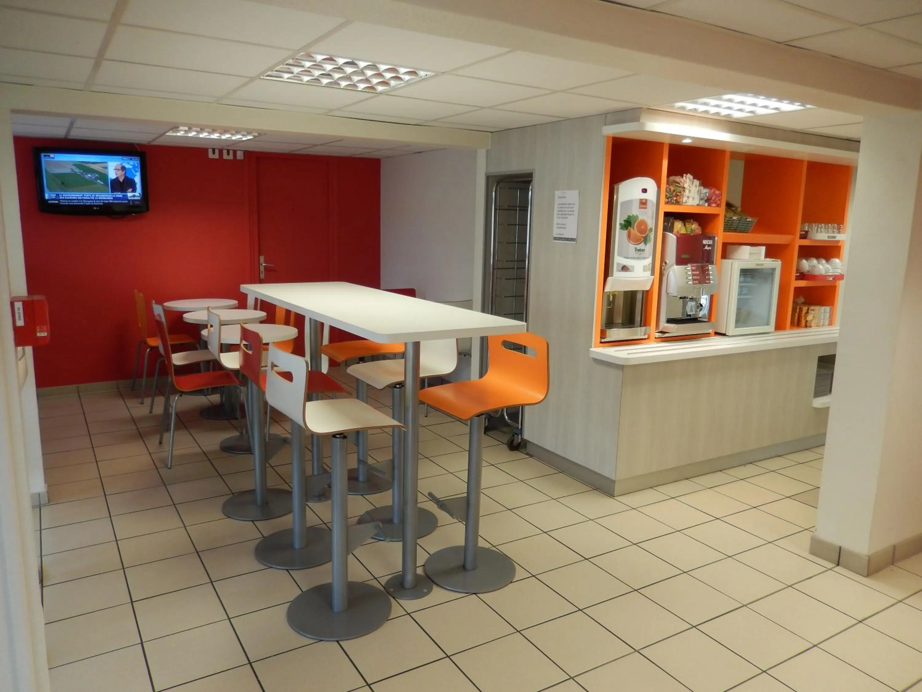 Buffet breakfast in Premiere Classe Biarritz