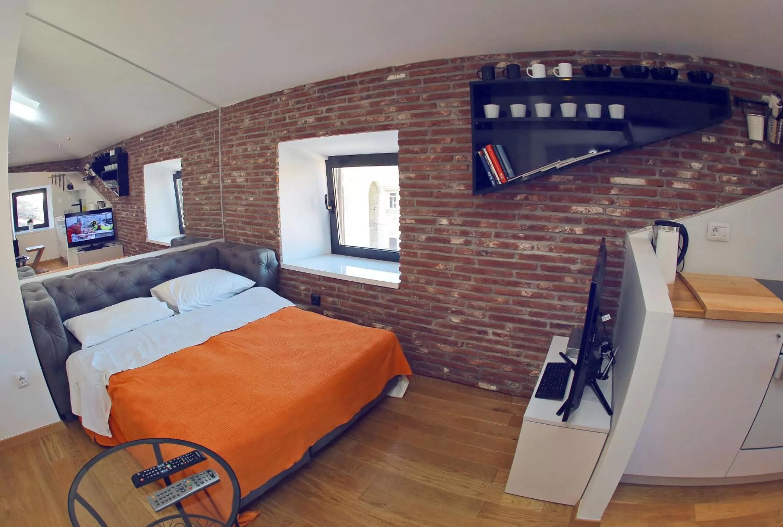 Bed in Central Apartments Integrated Hotel