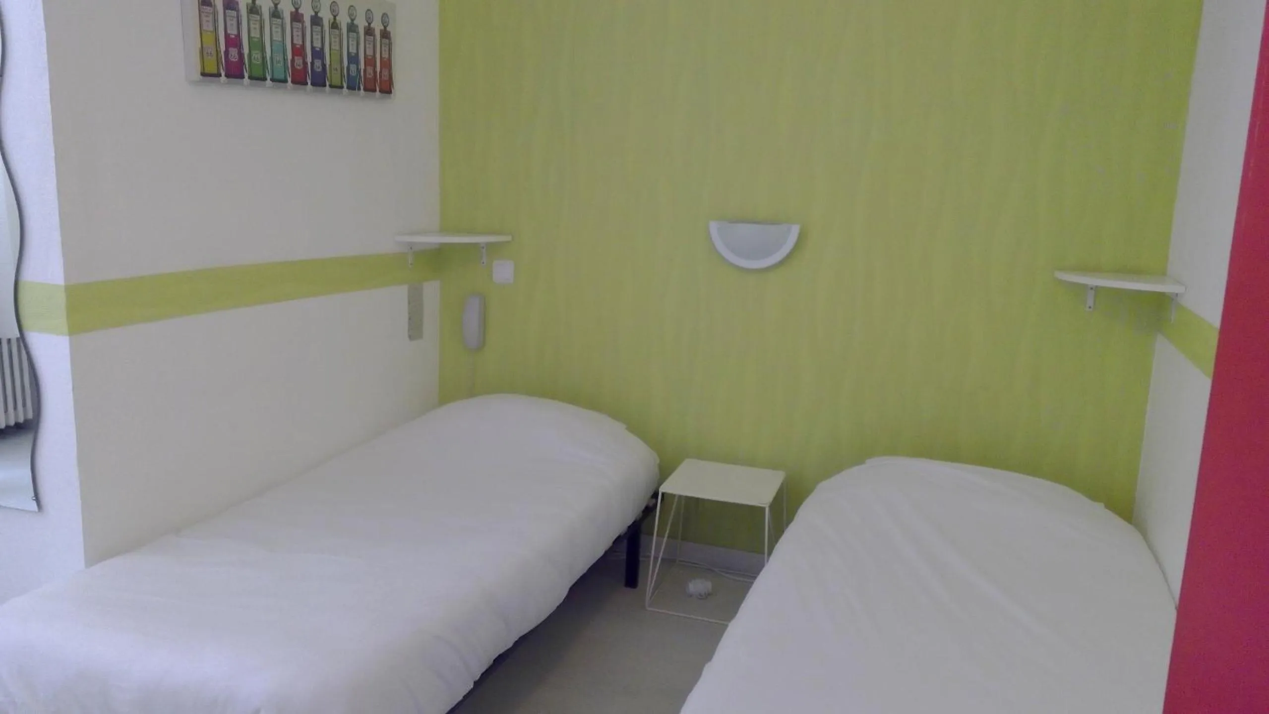 Bedroom in Hôtel Central