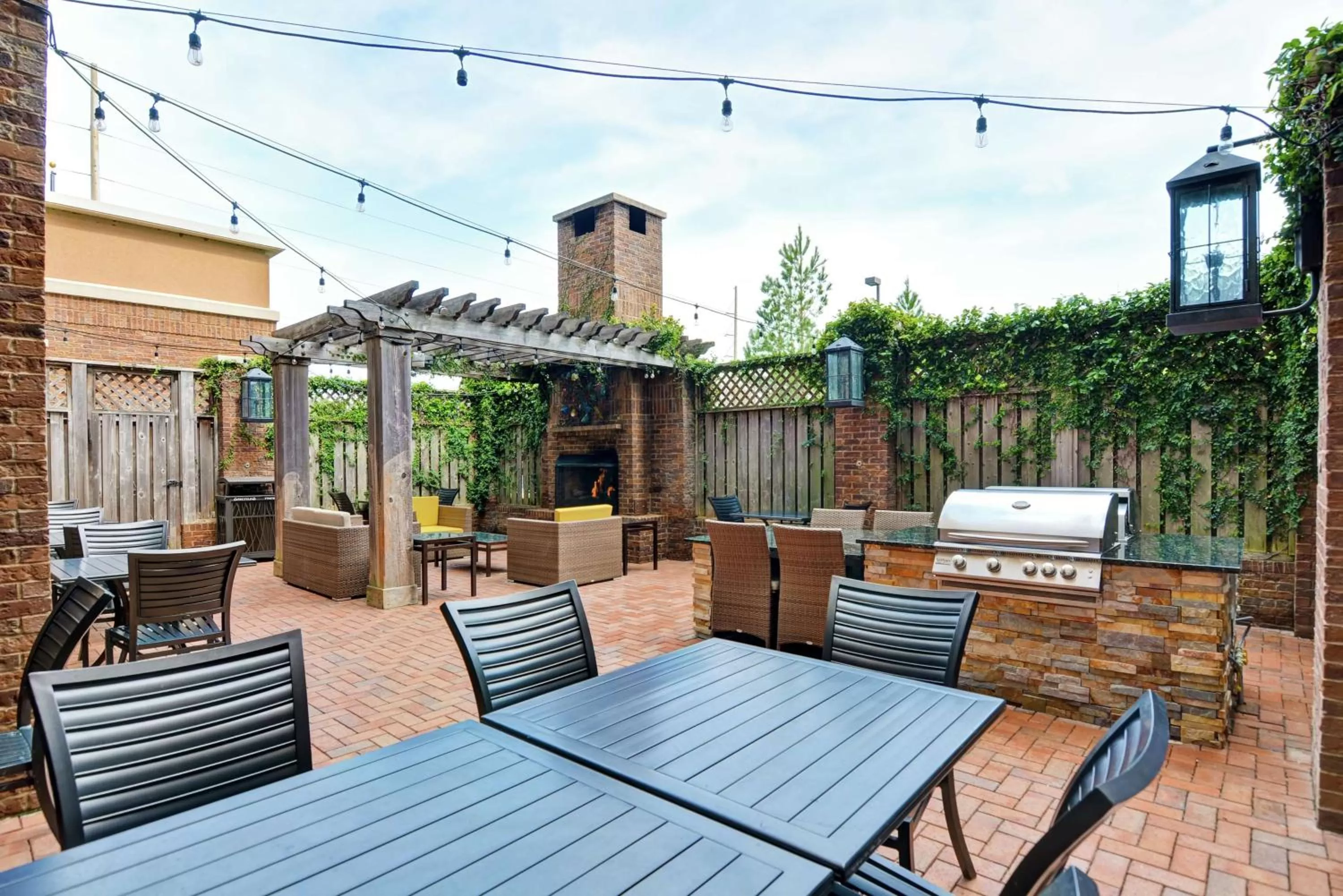 Patio in Homewood Suites Mobile East Bay/Daphne