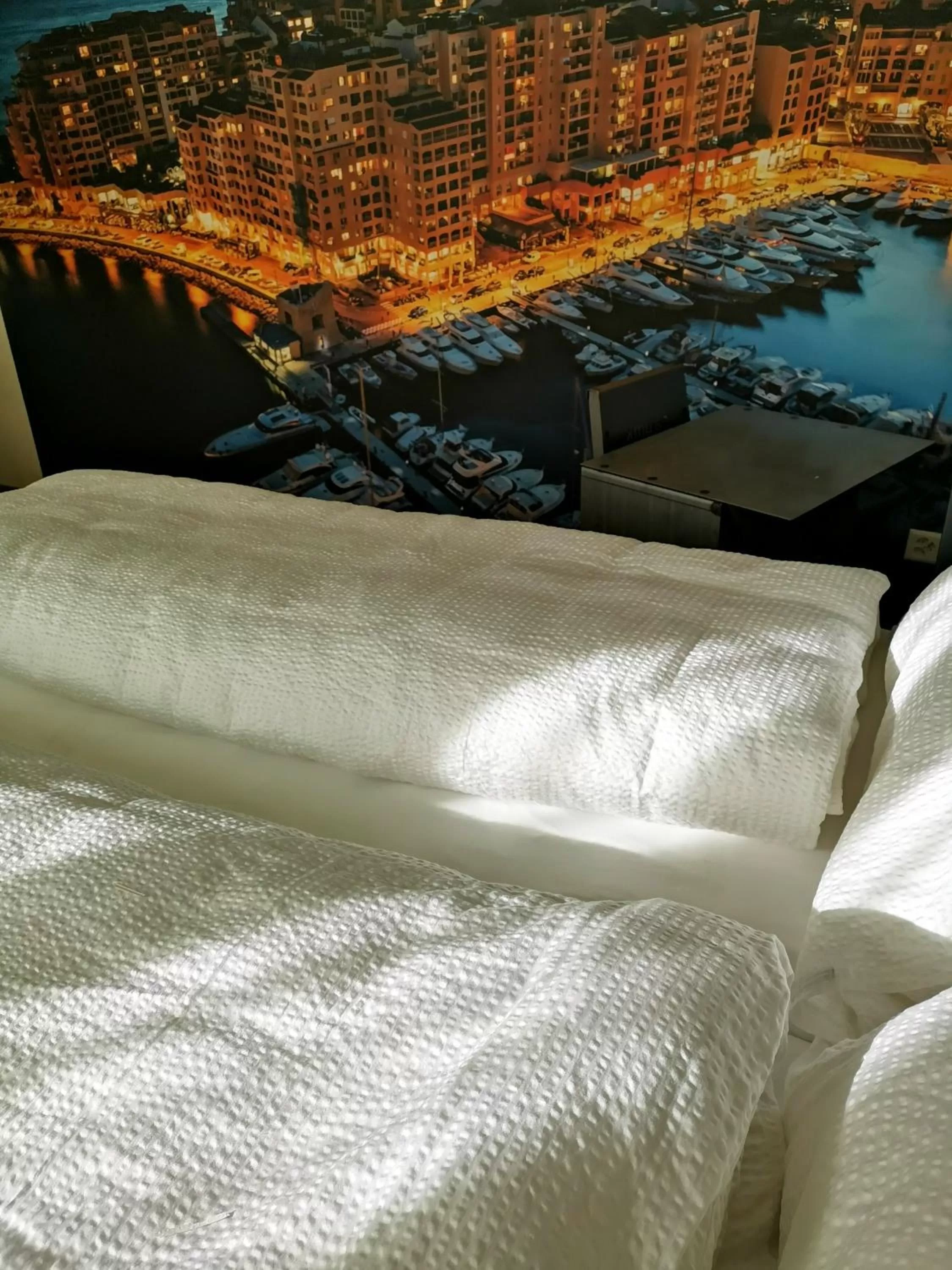 Bed in Boutique Hotel BS16 before Bern City Parking gratis