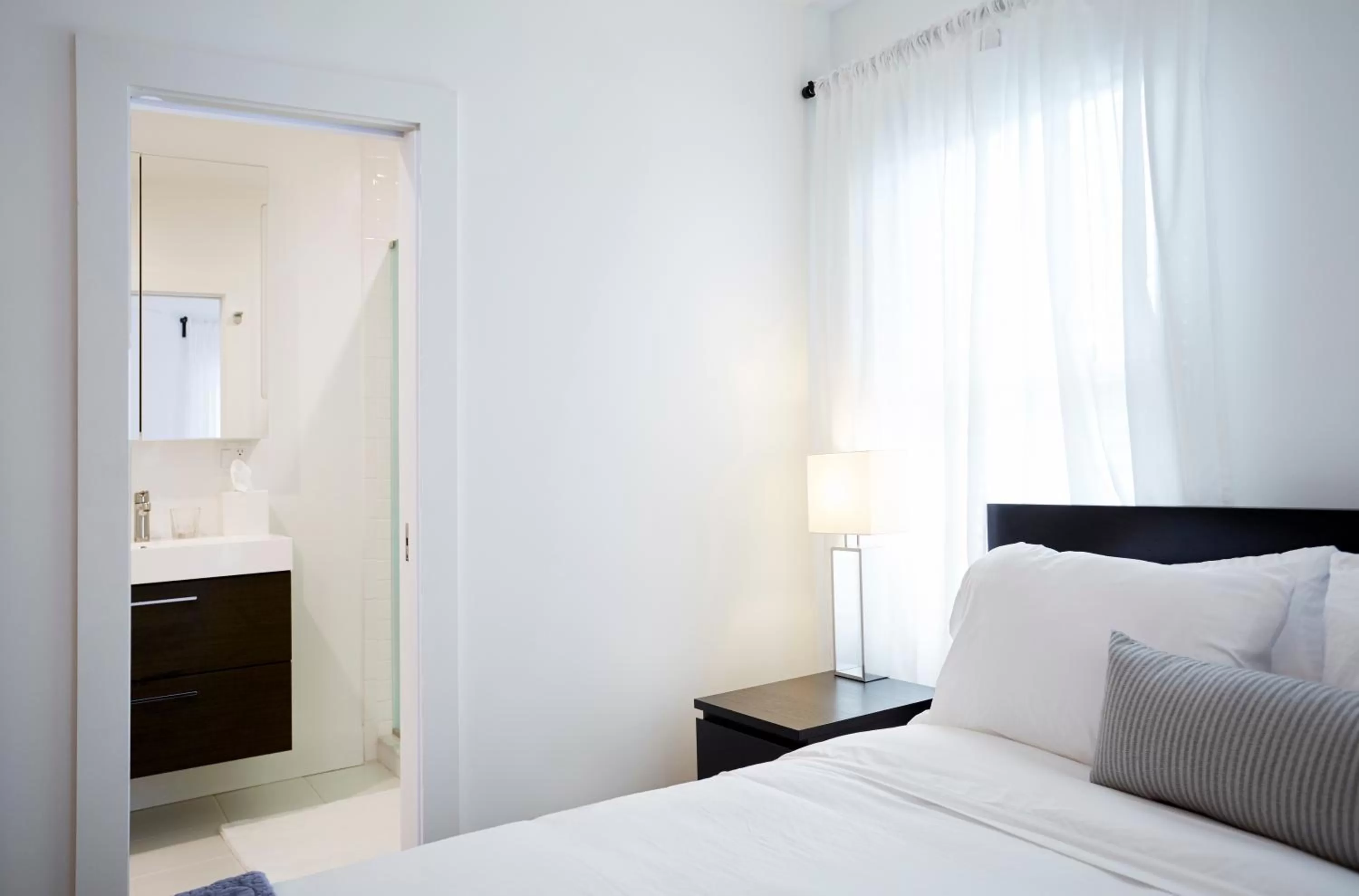 Bed in Station Inn Pawling