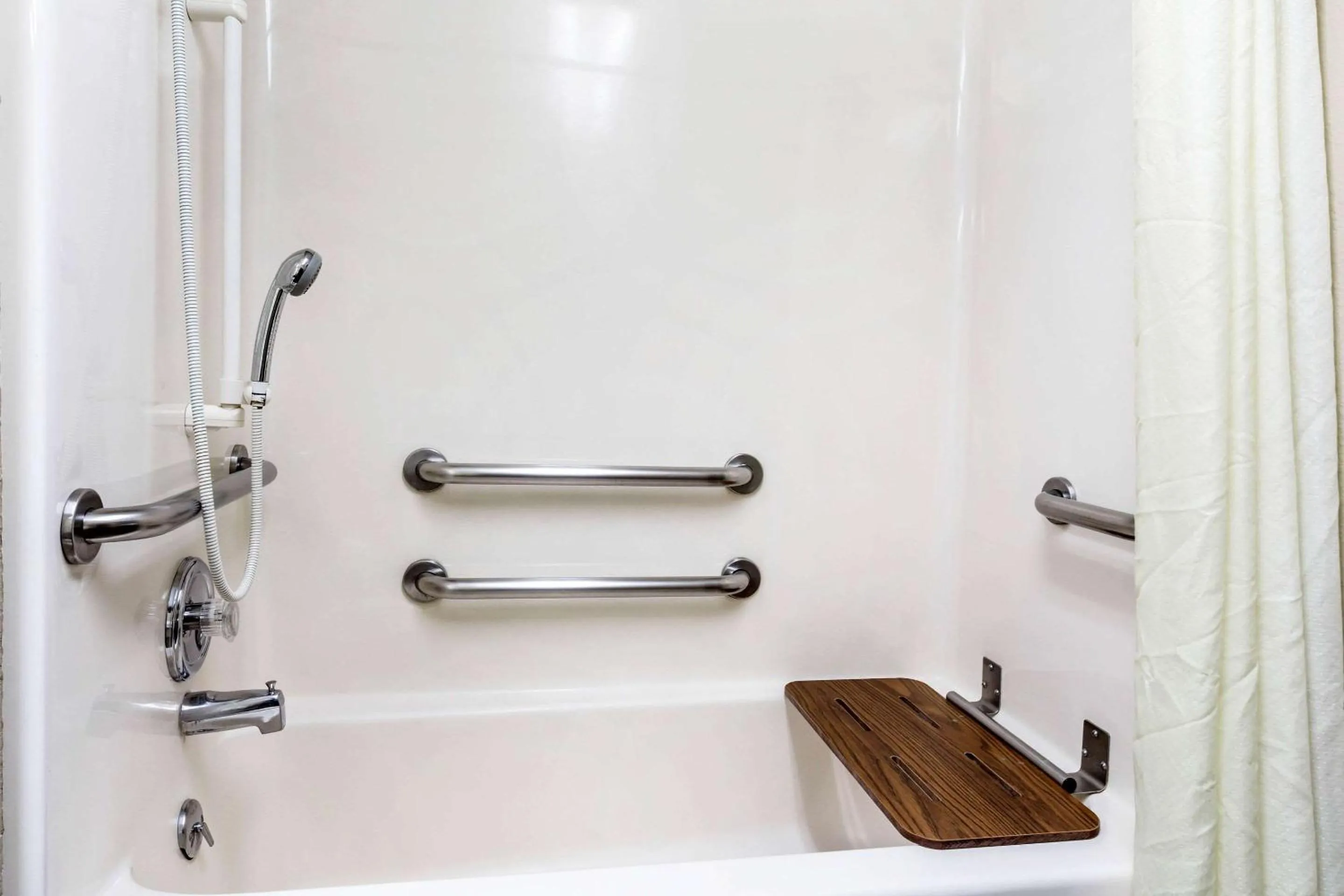 Bathroom in Quality Inn Salt Lake City Downtown