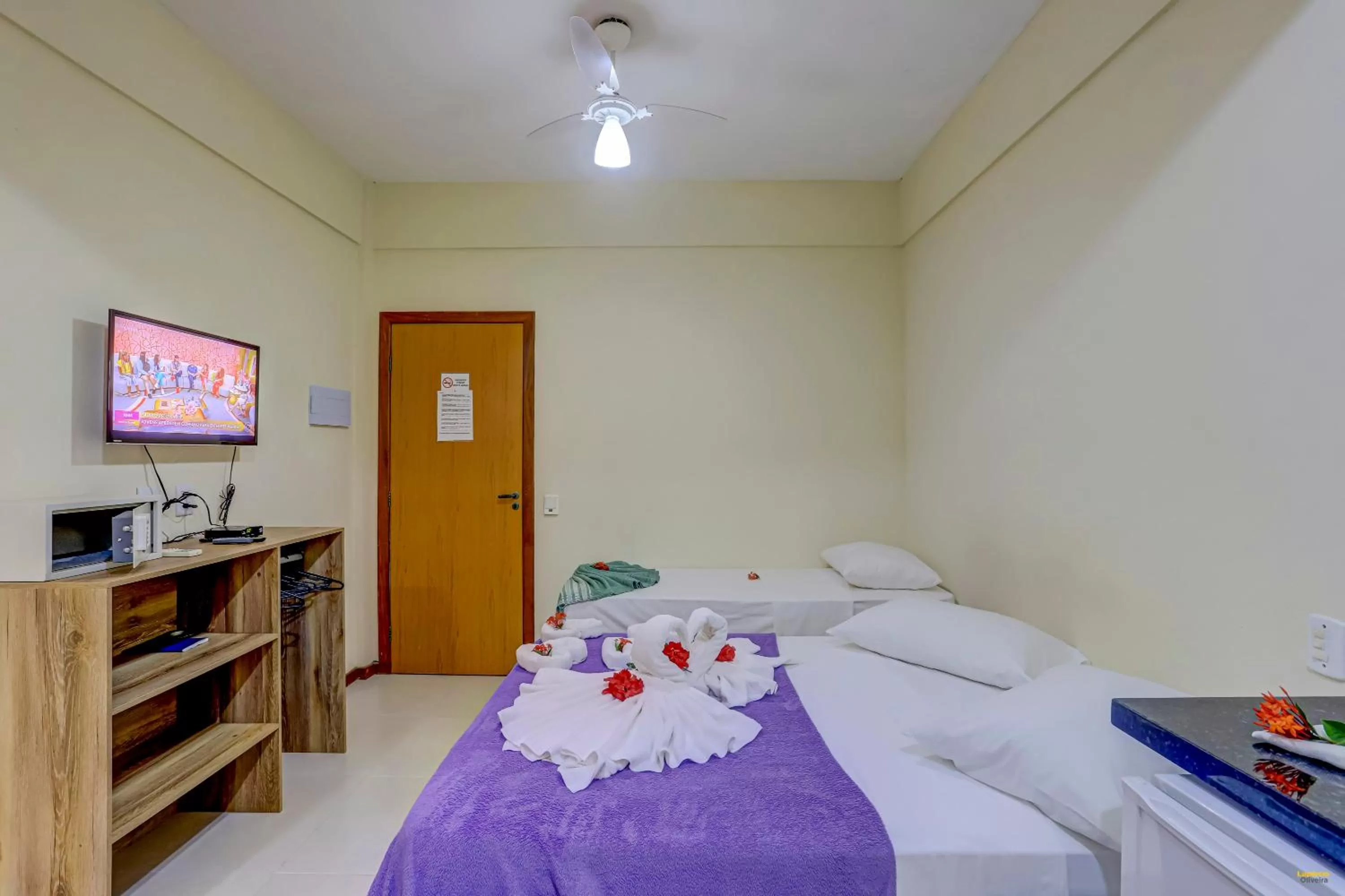 Photo of the whole room, Bed in i9 Quixaba Flat