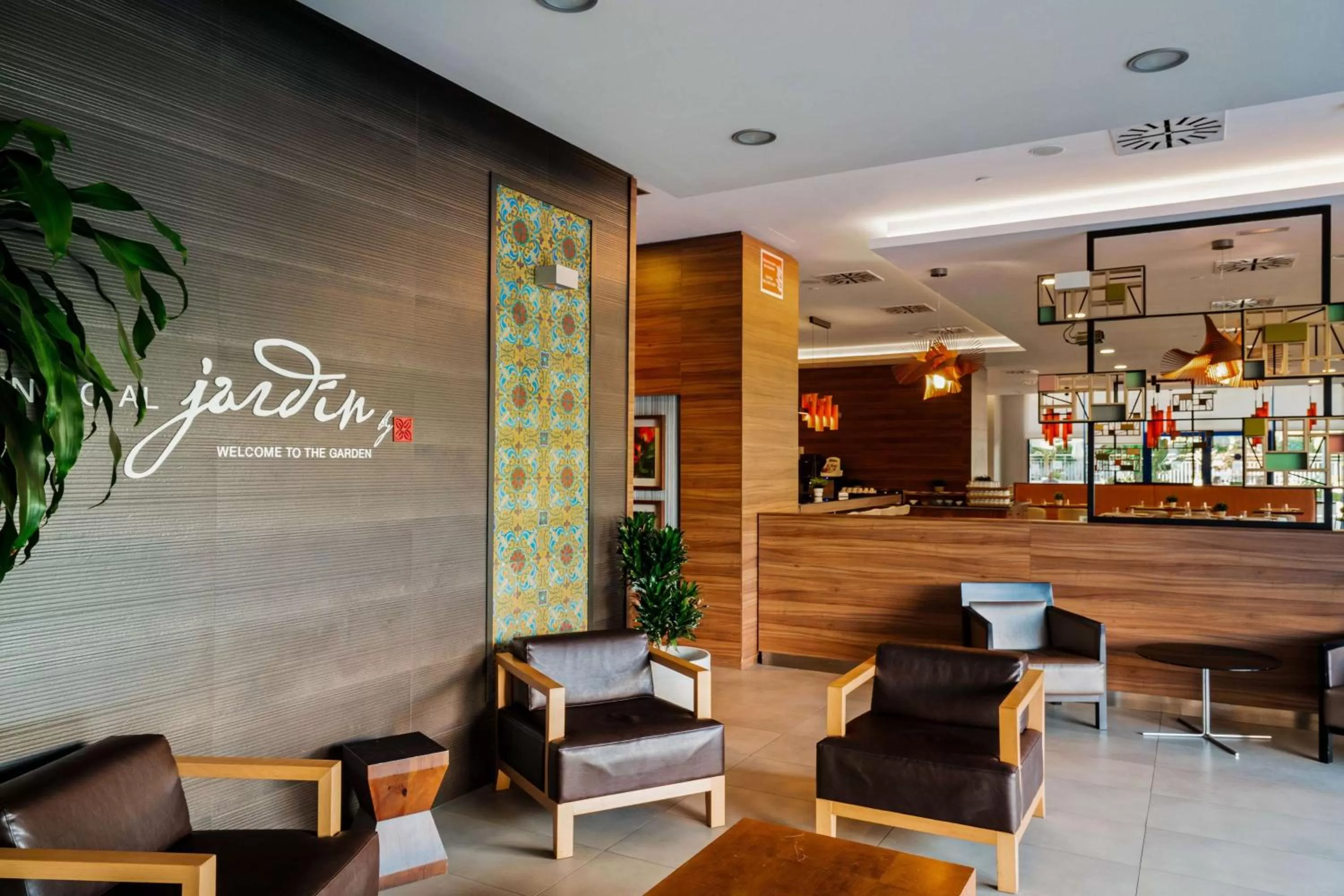 Restaurant/places to eat in Hilton Garden Inn Sevilla