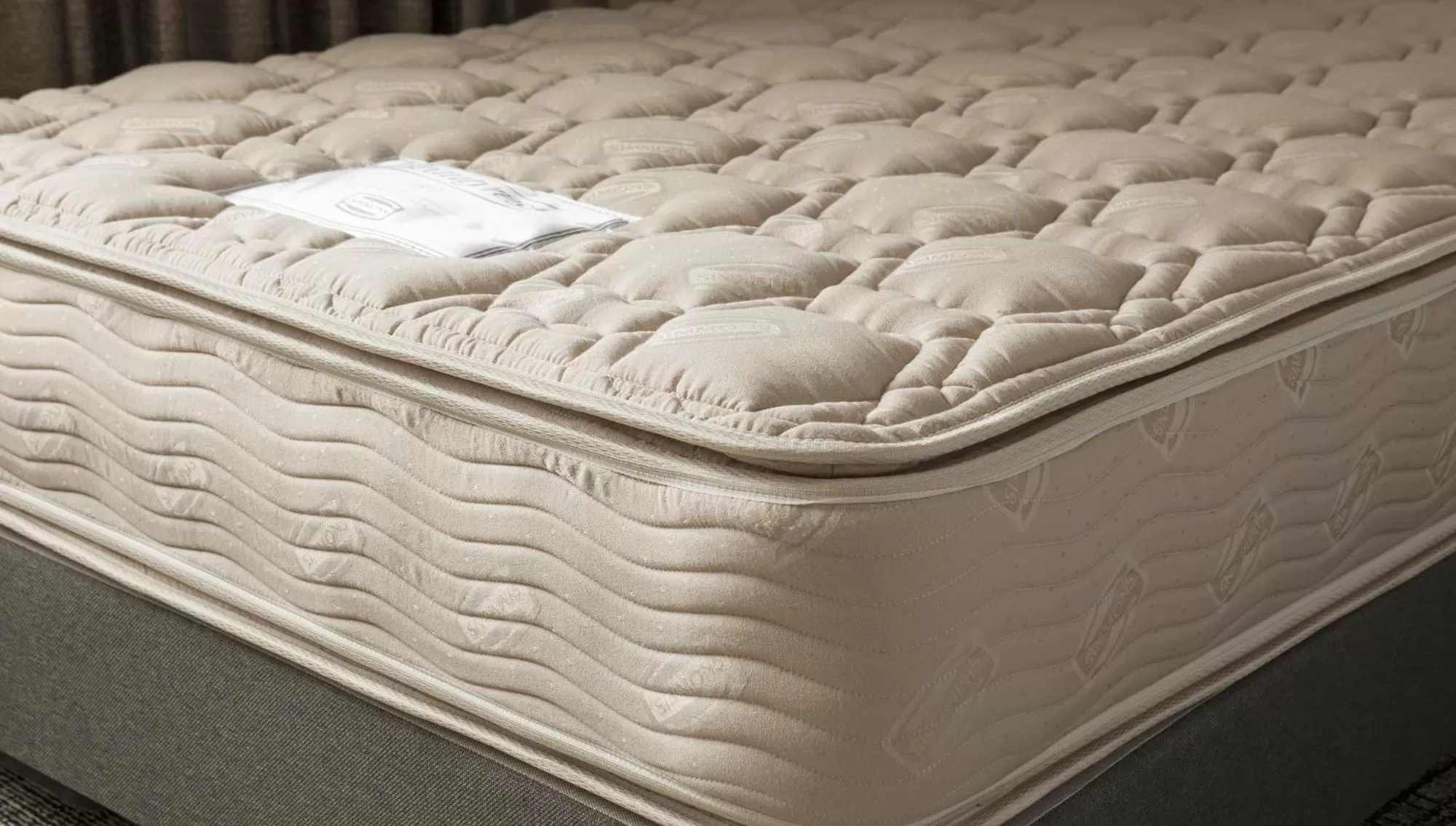 Bed in Premier Hotel -CABIN PRESIDENT- Osaka