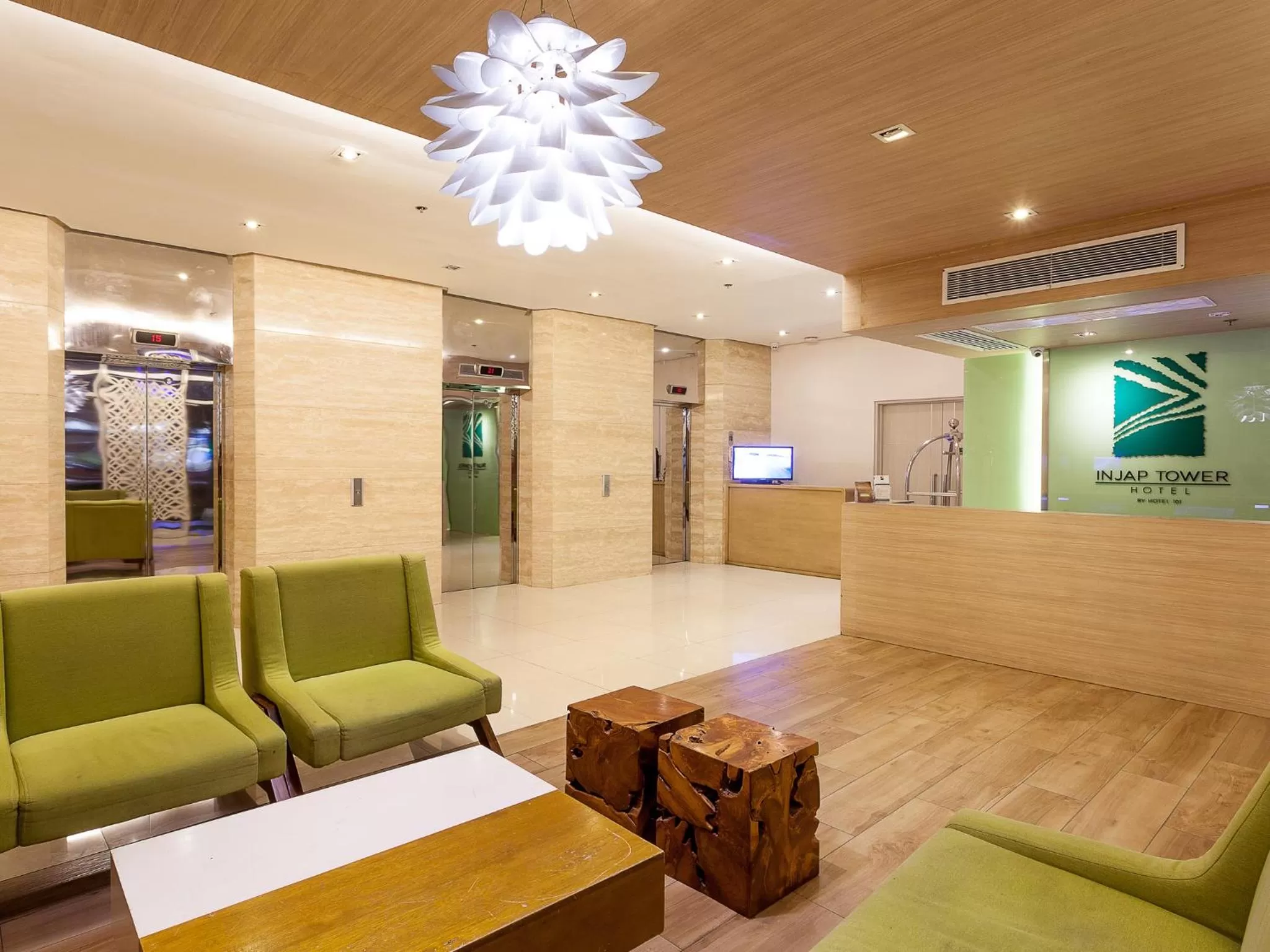Lobby or reception in Injap Tower Hotel