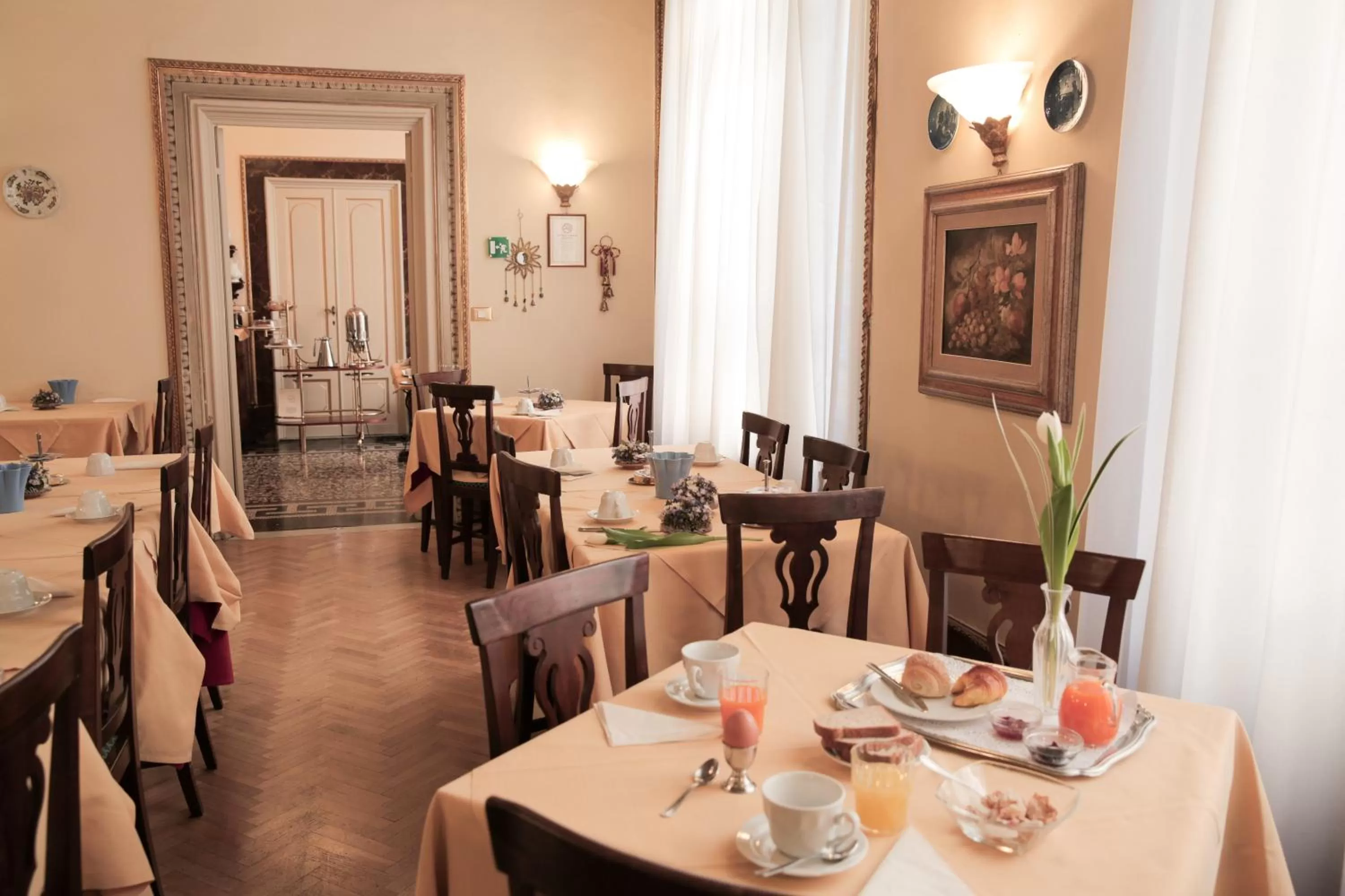 Continental breakfast in Hotel Villa Liana