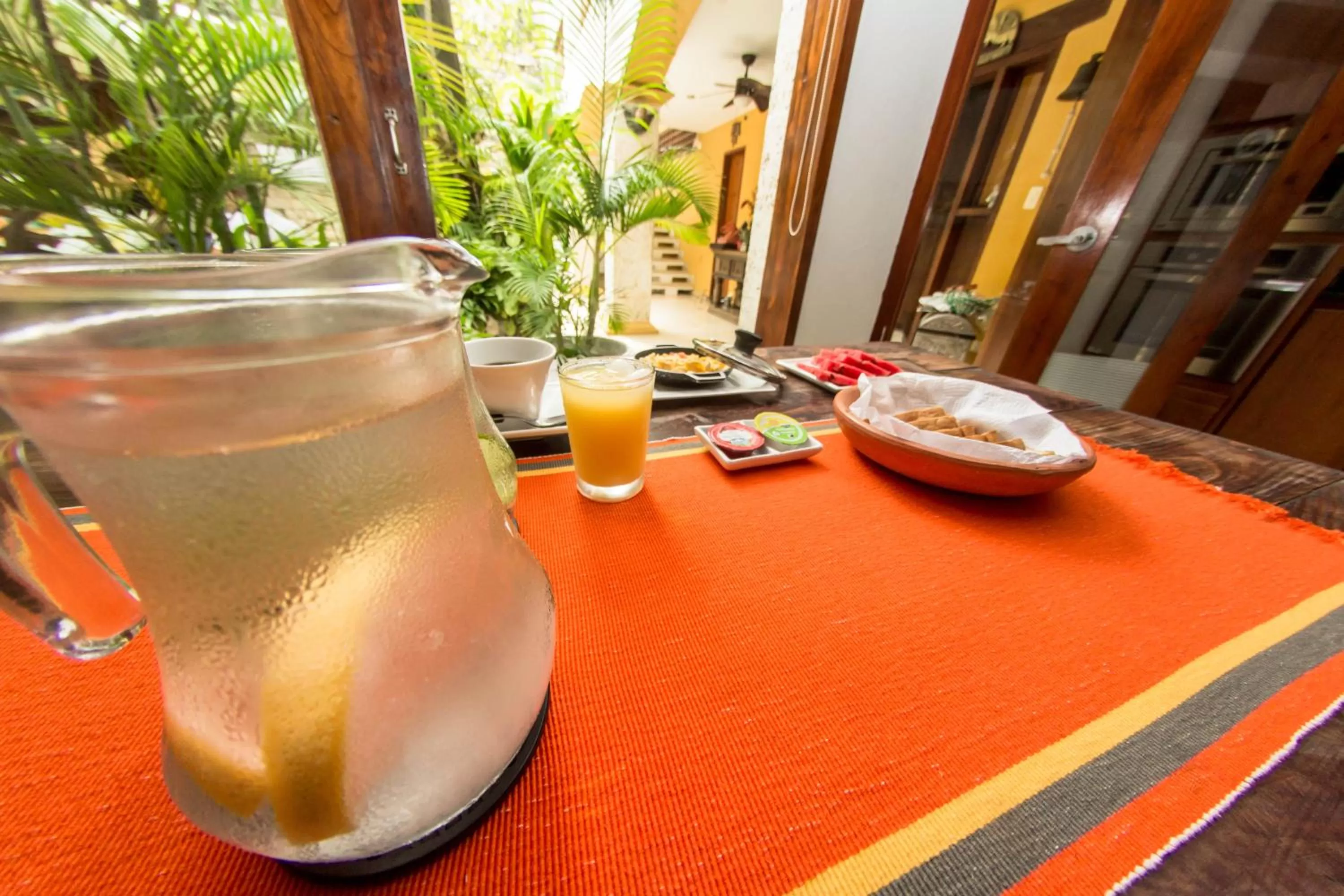 Continental breakfast, Drinks in Hotel Casa Gloria Boutique