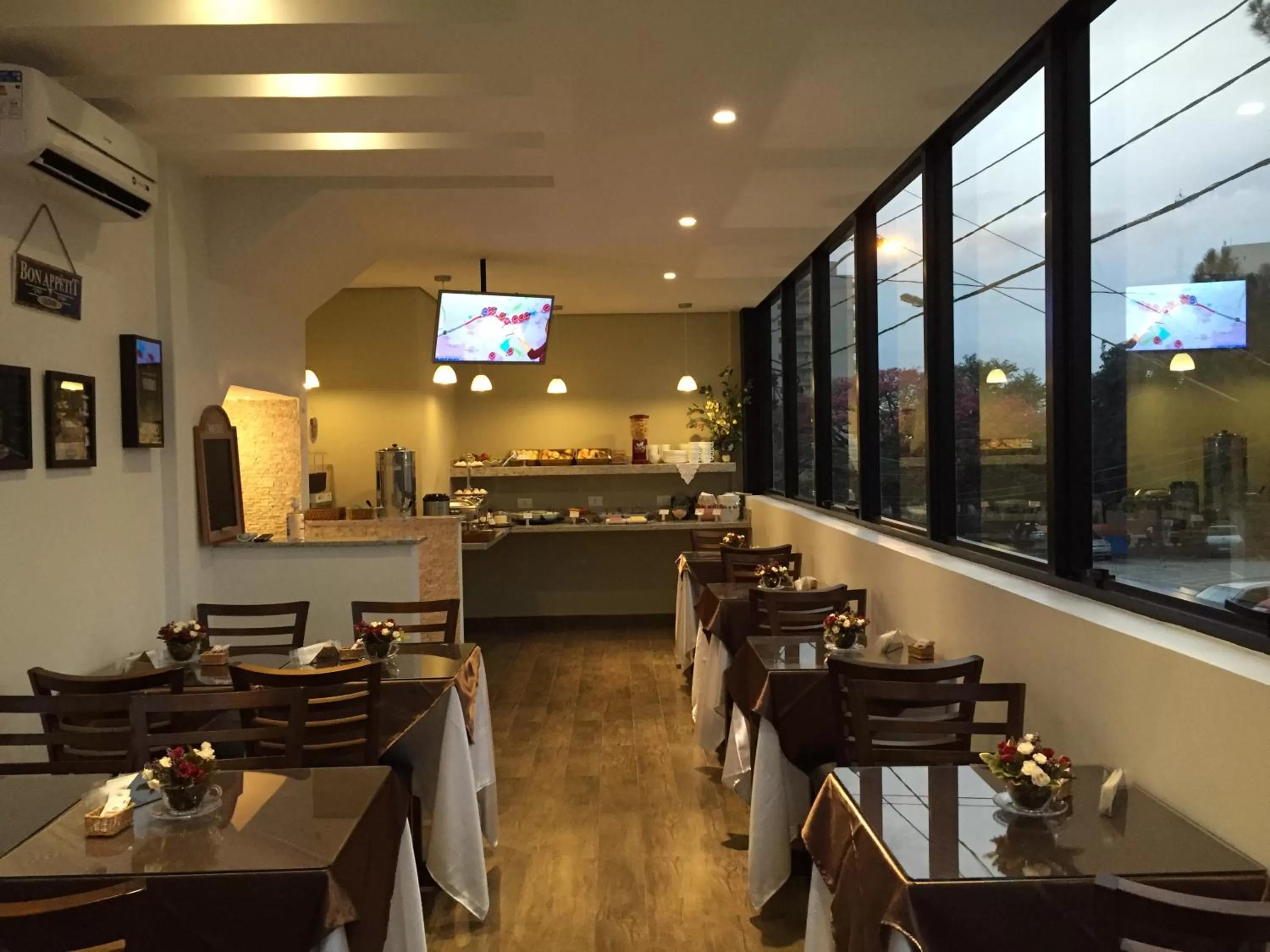 On site, Restaurant/Places to Eat in Barueri Premiêr Hotel