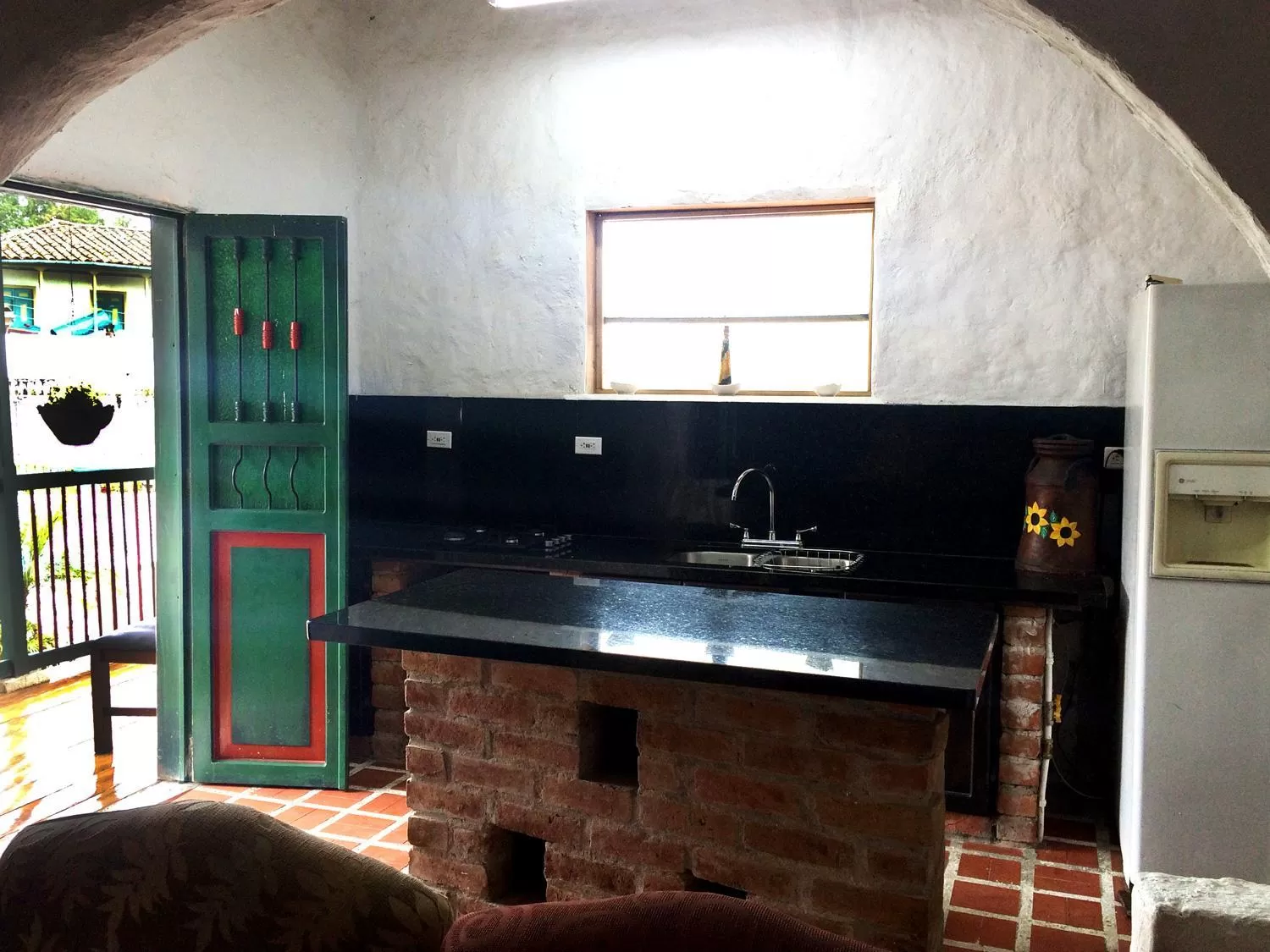 Dining area, Kitchen/Kitchenette in Finca Campestre La Adelita B&B