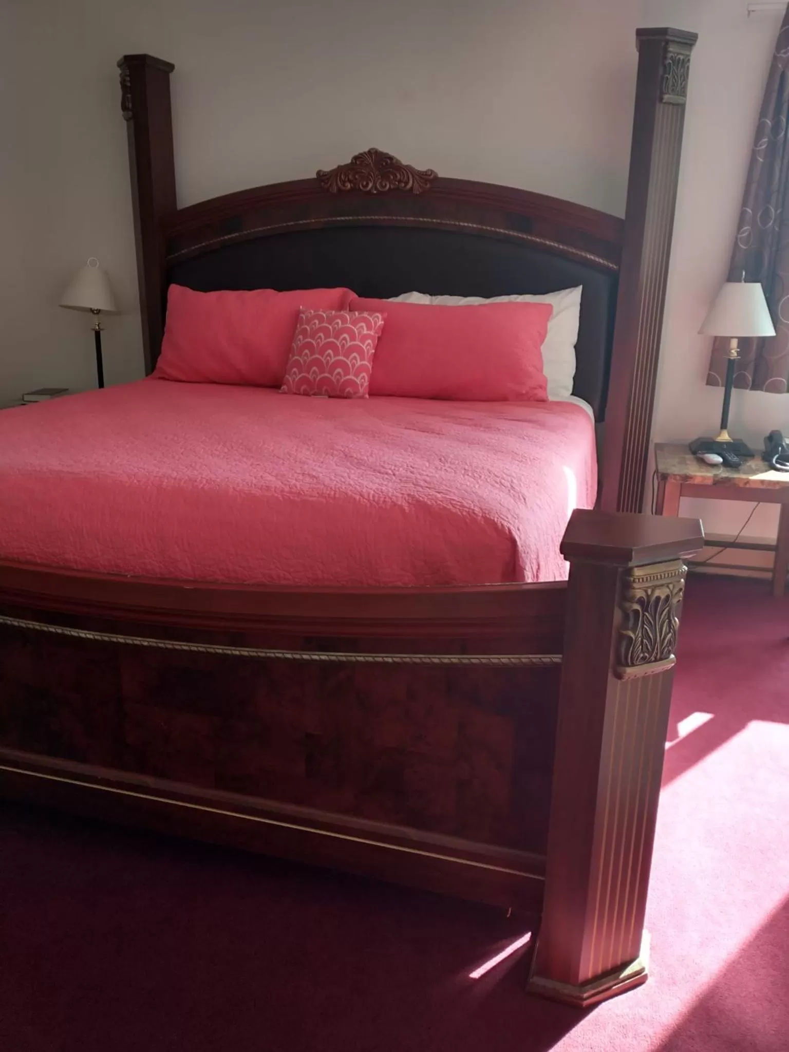 Bed in Sauk River Inn & Suites, a Travelodge by Wyndham