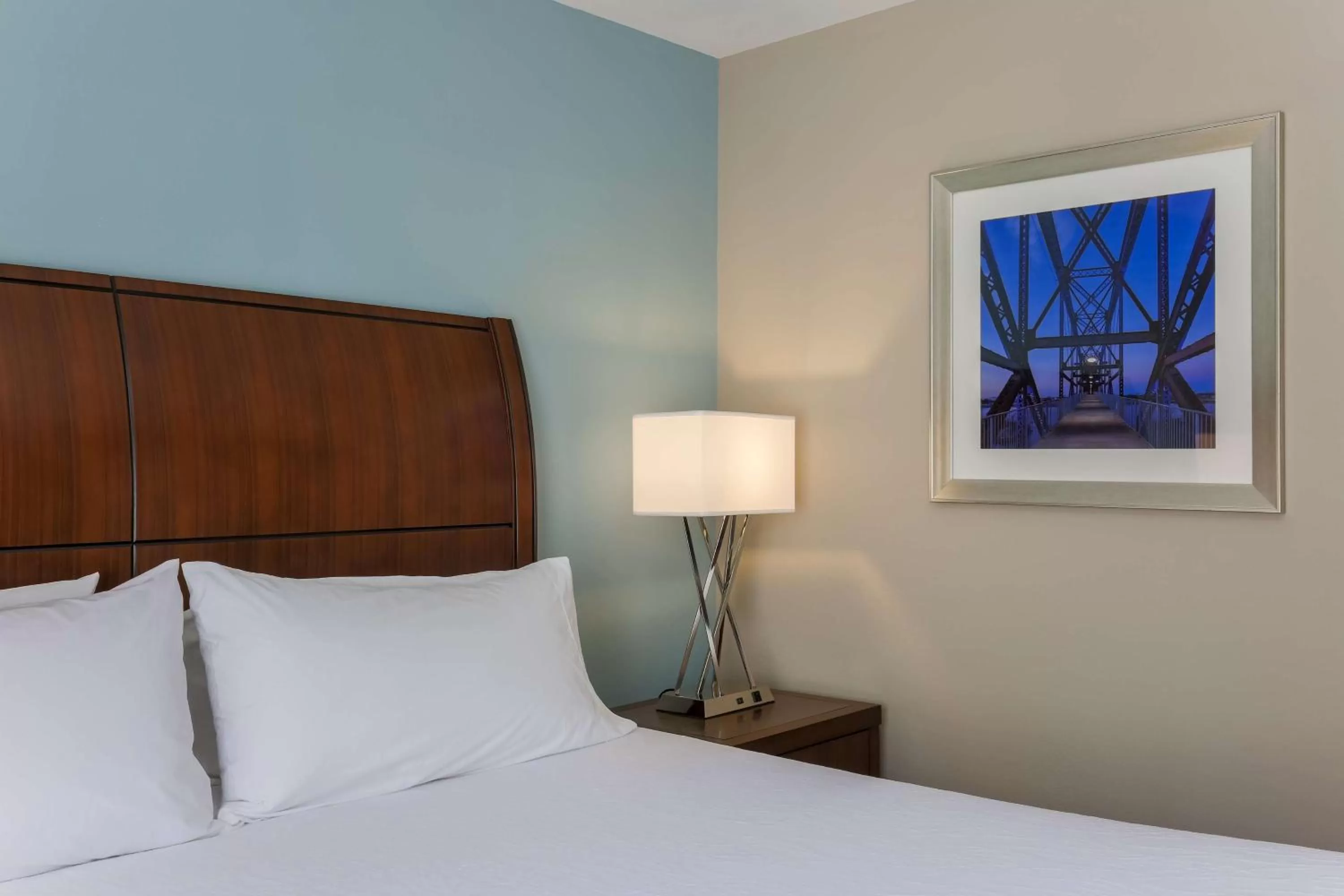 Bed in Hilton Garden Inn Nanuet