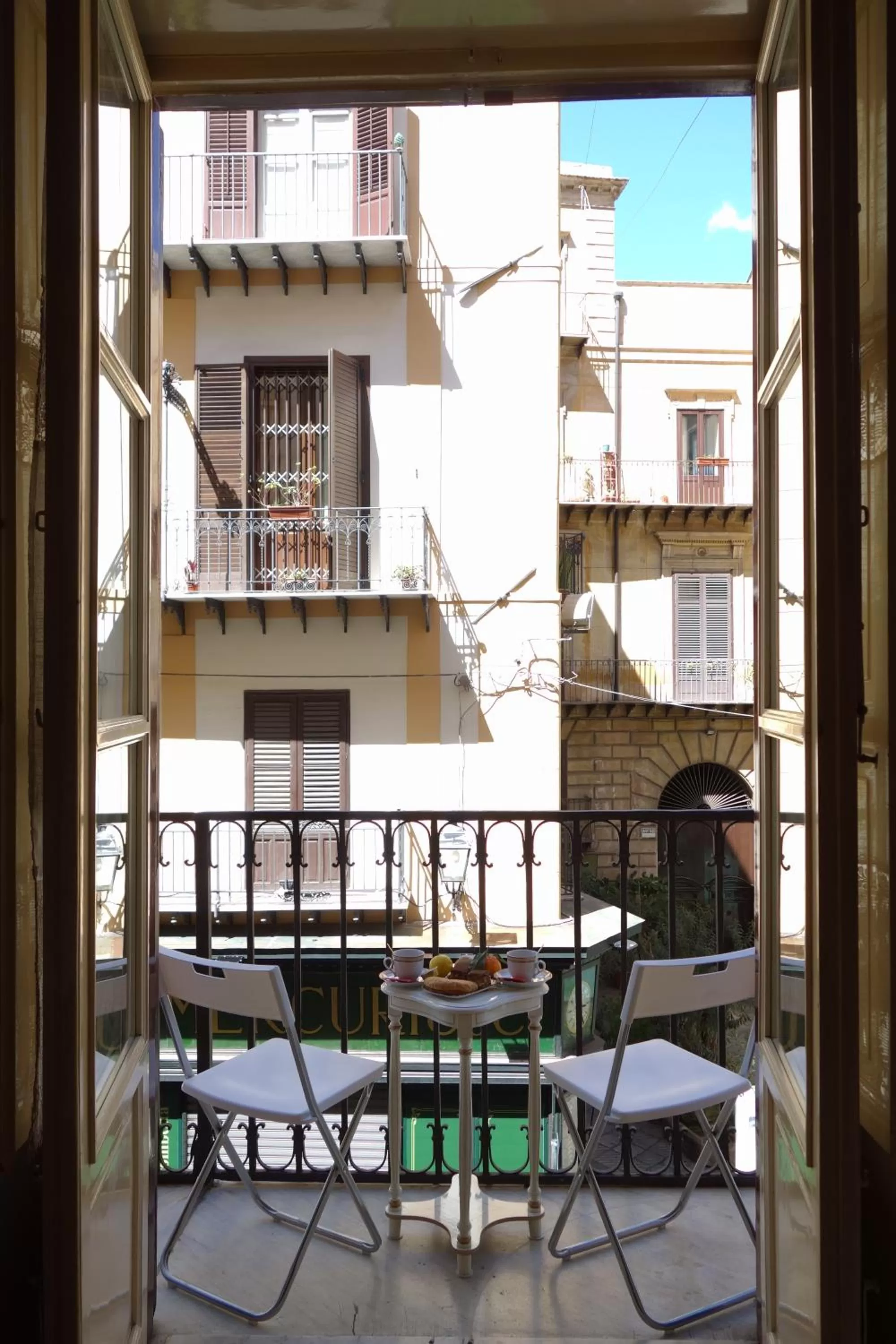 Balcony/Terrace in Vittorio Emanuele Rooms di Prinzi