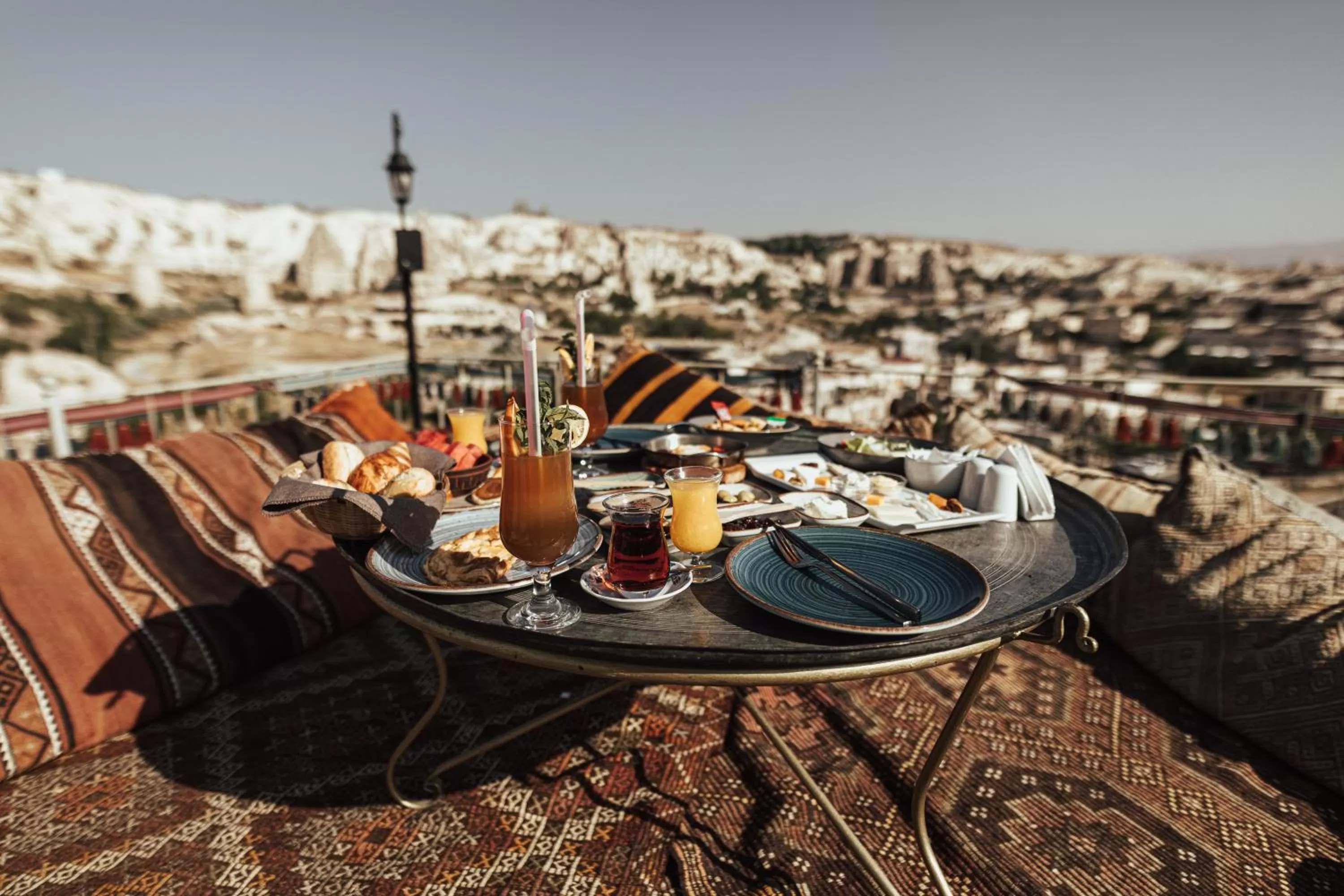 Breakfast in Şah Saray Cave Suites Halal Hotel