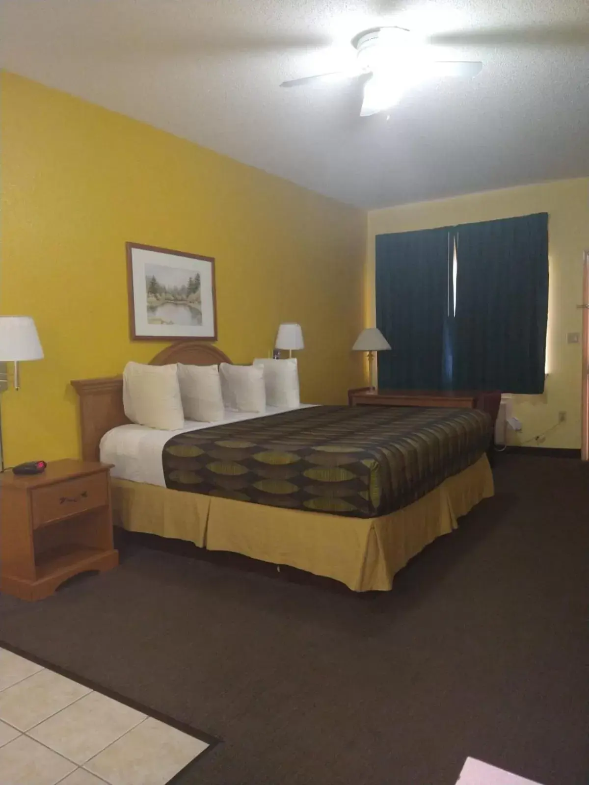 Queen Room with Two Queen Beds - Non-Smoking in SureStay Hotel by Best Western Mission Queen Room with Two Queen Beds - Non-Smoking in SureStay Hotel by Best Western Mission