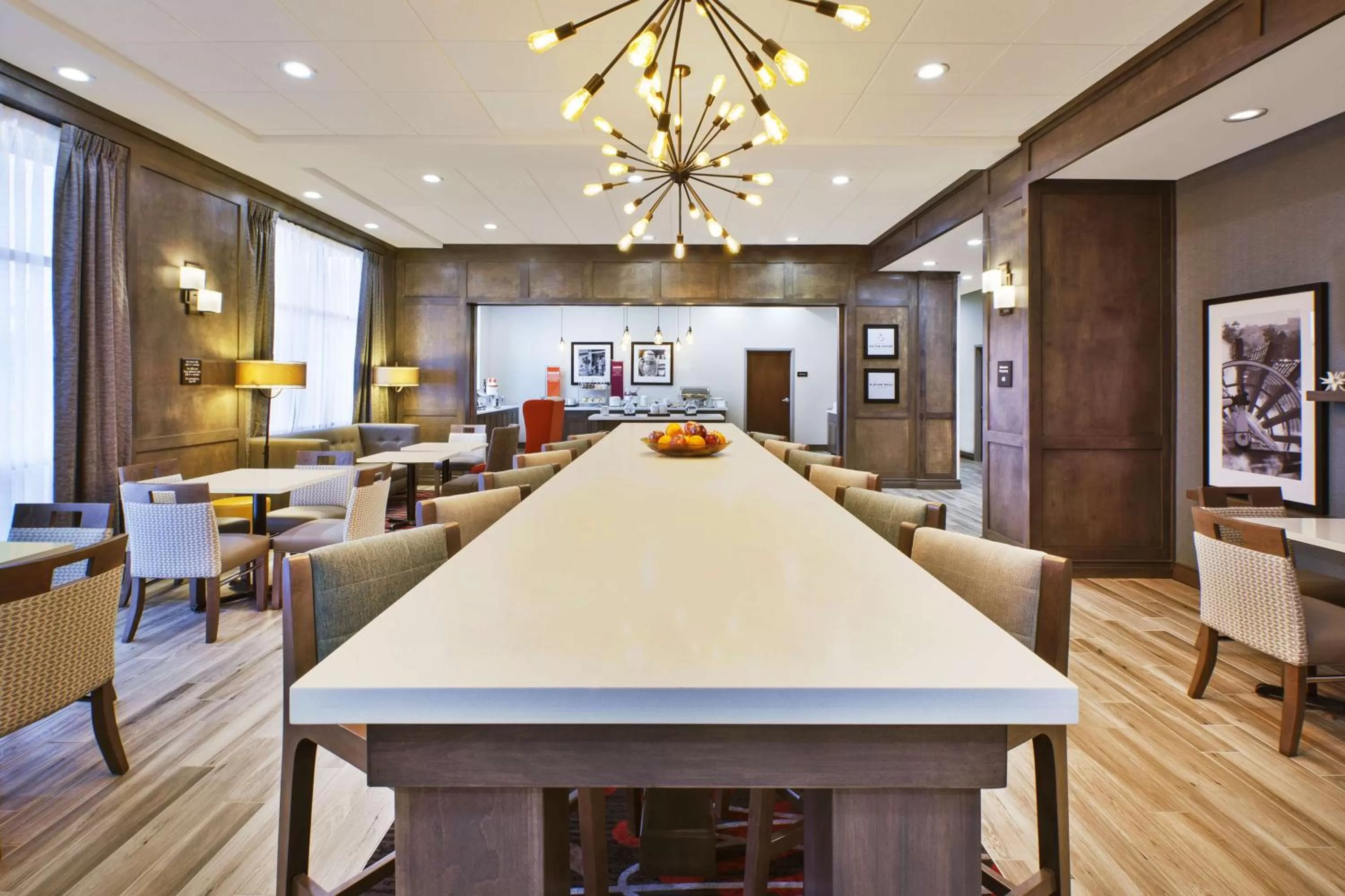 Dining area in Hampton Inn by Hilton Detroit Dearborn, MI