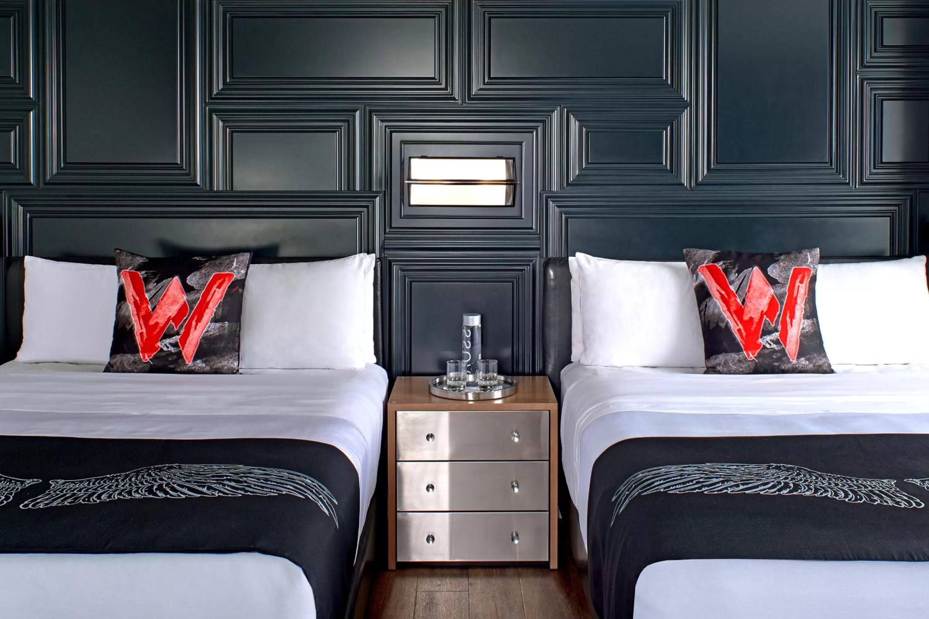 Photo of the whole room, Bed in W Boston