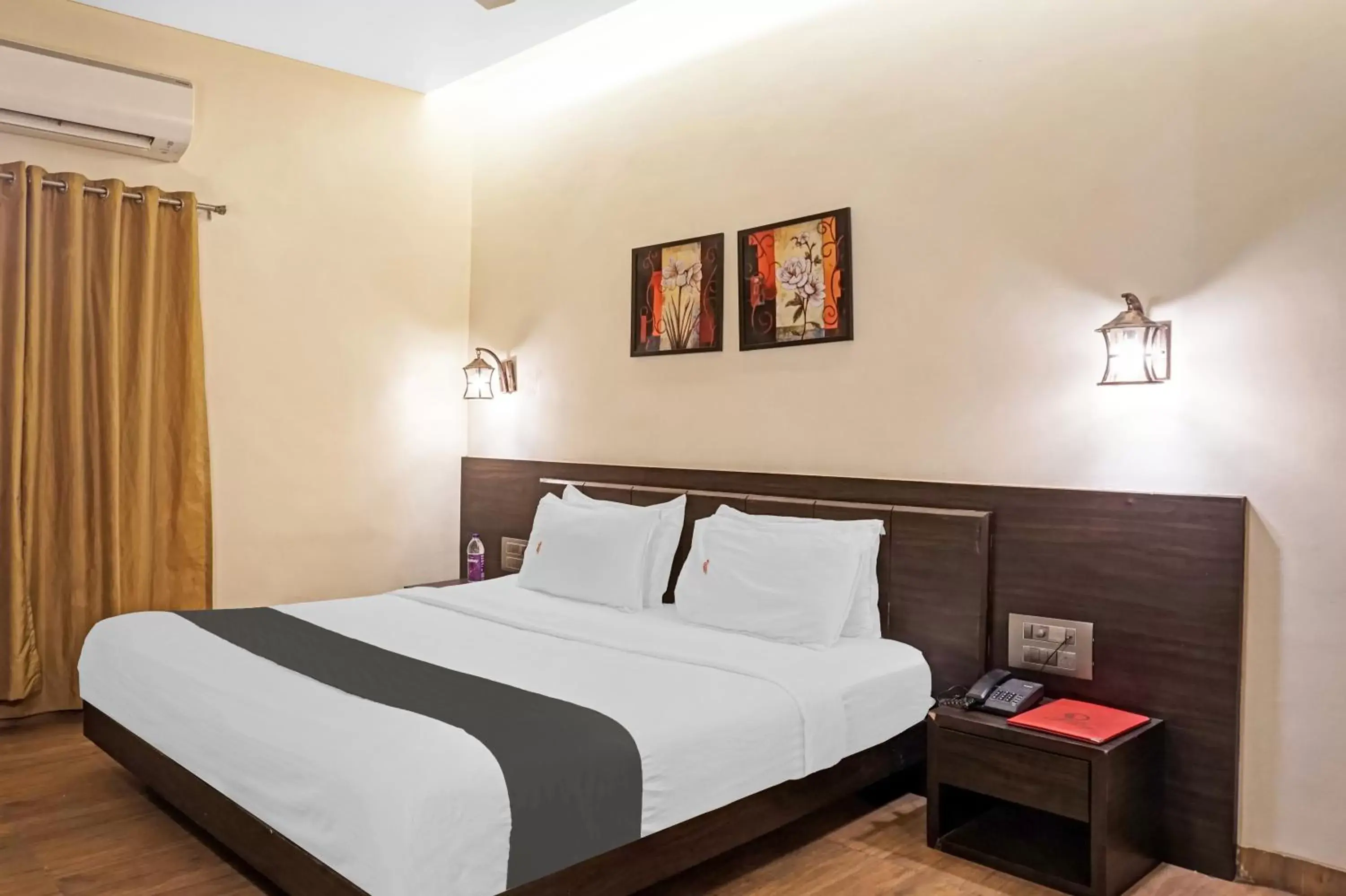 Double Room in Omkar Executive Double Room in Omkar Executive