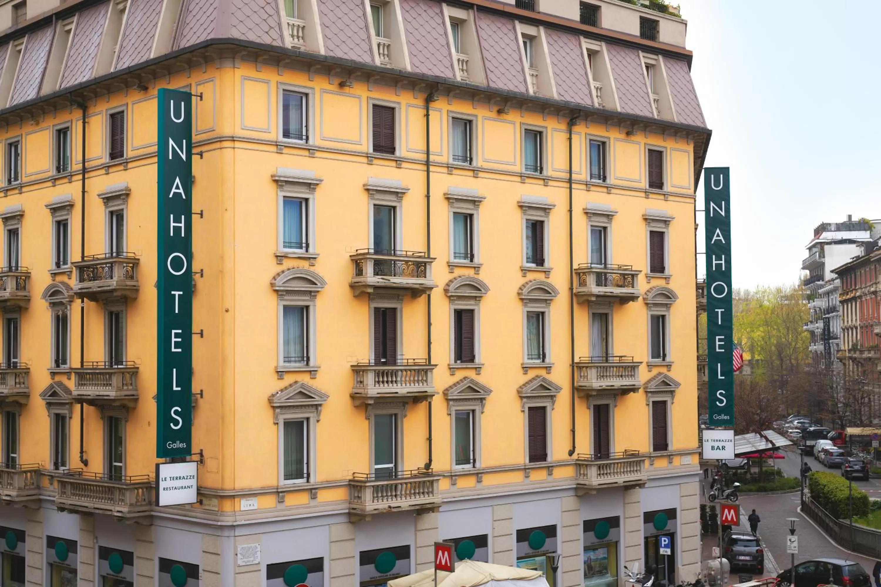 Property building in UNA Hotels Galles Milano