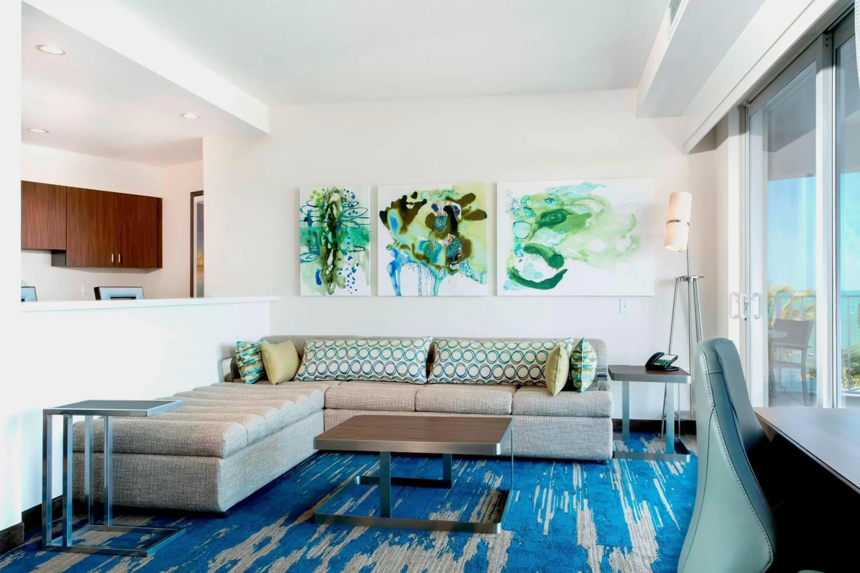 Bayview, Studio Suite, 1 King, Sofa bed, Corner room in Courtyard by Marriott Faro Blanco Resort Bayview, Studio Suite, 1 King, Sofa bed, Corner room in Courtyard by Marriott Faro Blanco Resort