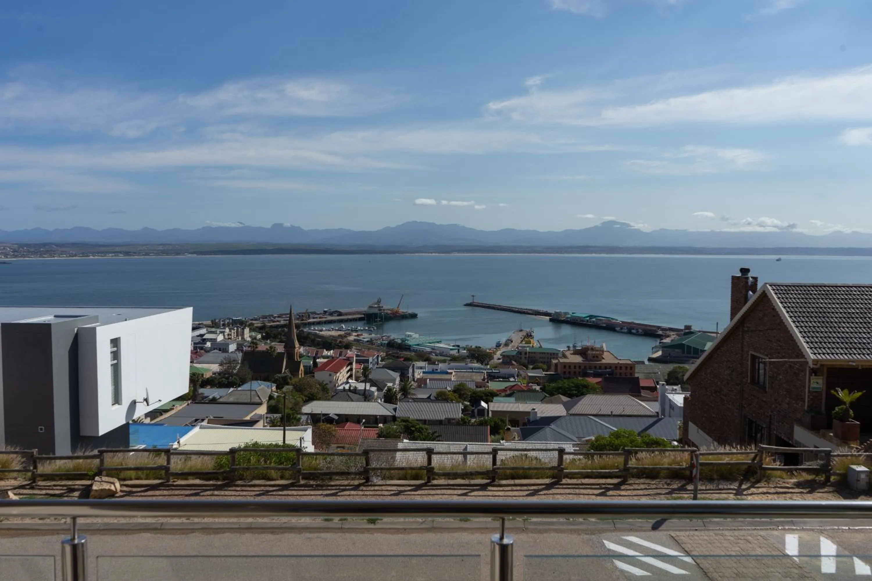 Mountain view in Bar-t-nique Guest House