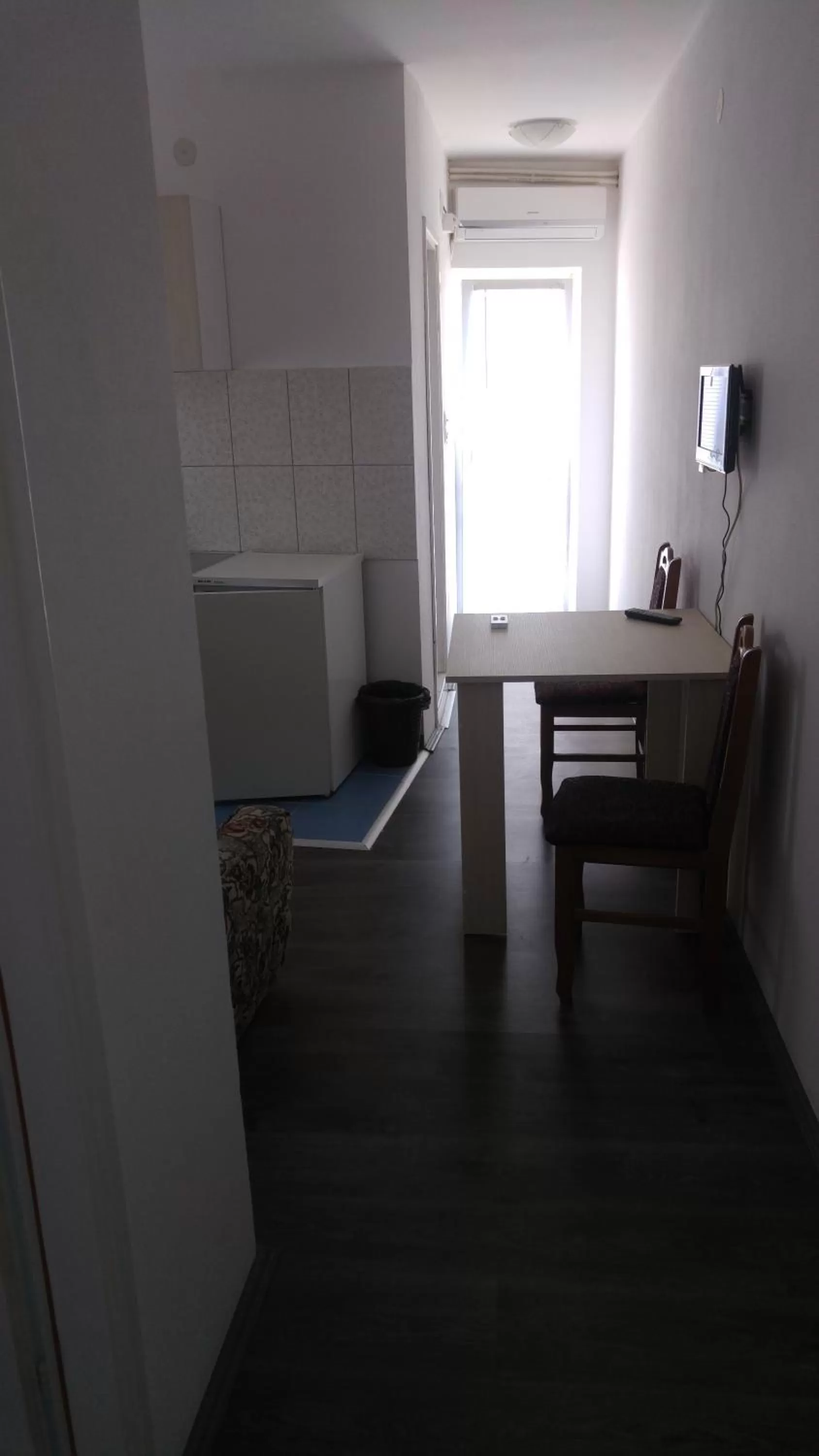 Staff, Seating Area in Prenociste H2O