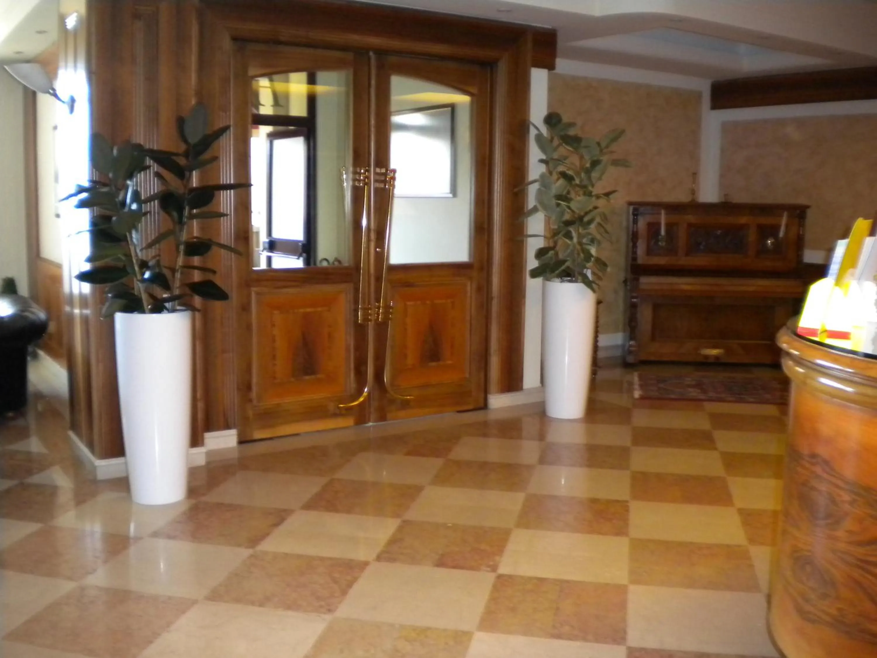 Lobby or reception in Continental Hotel
