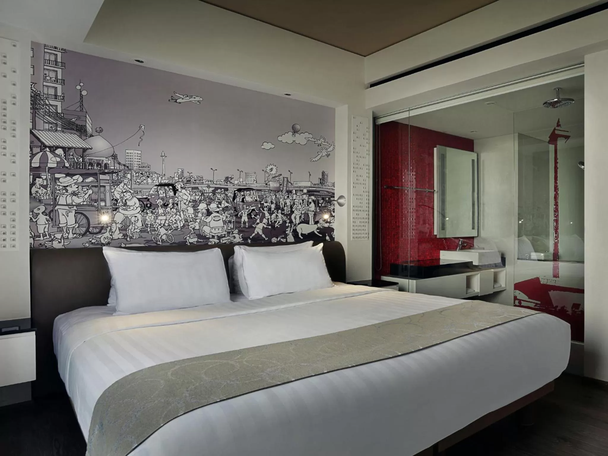 Shower, Bed in Mercure Jakarta Simatupang