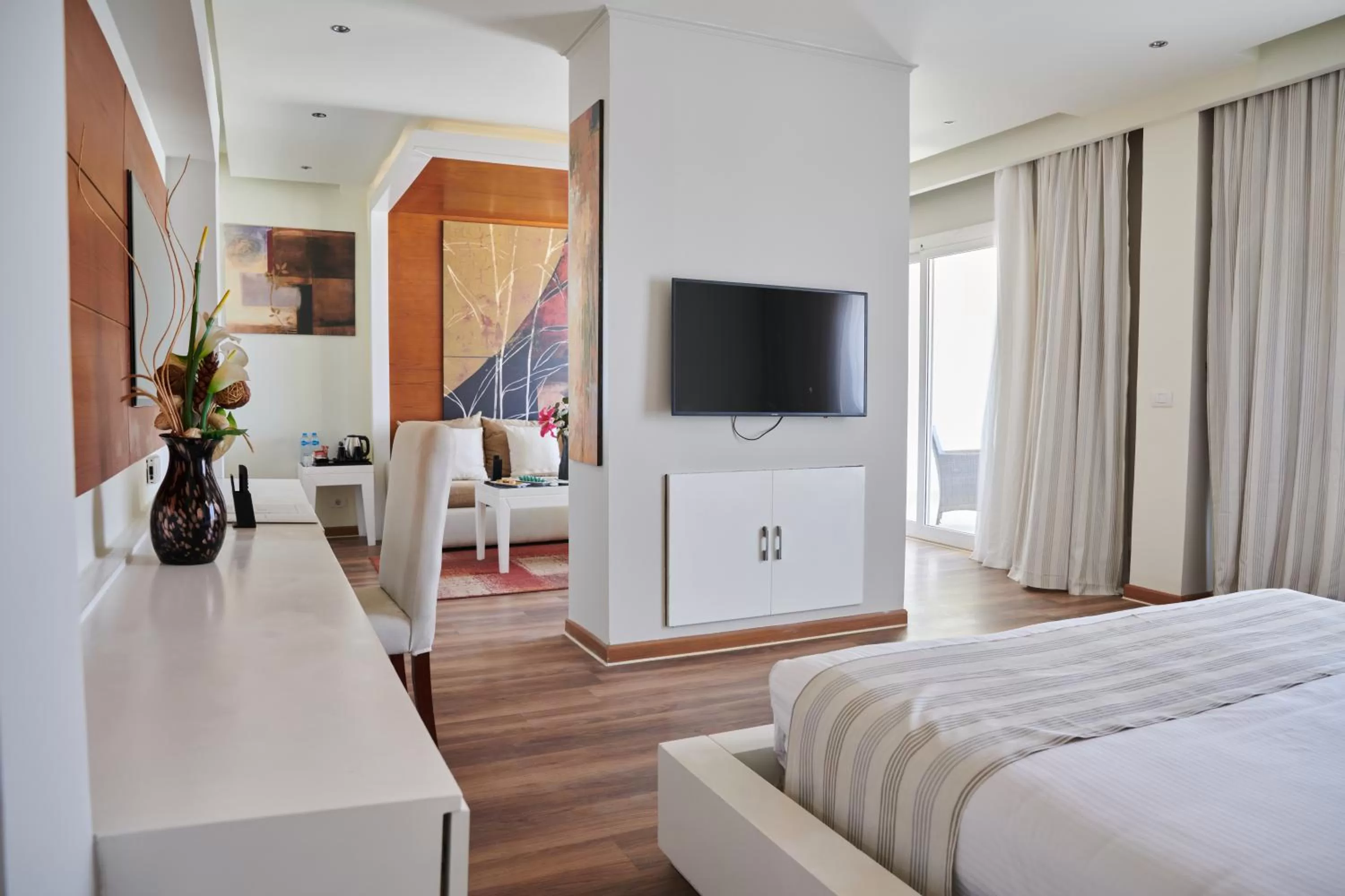 Living room, Bed in Sunrise Montemare Resort -Grand Select