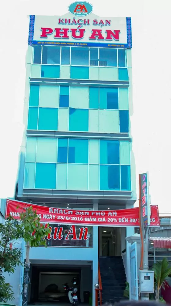 Khách sạn Phú An