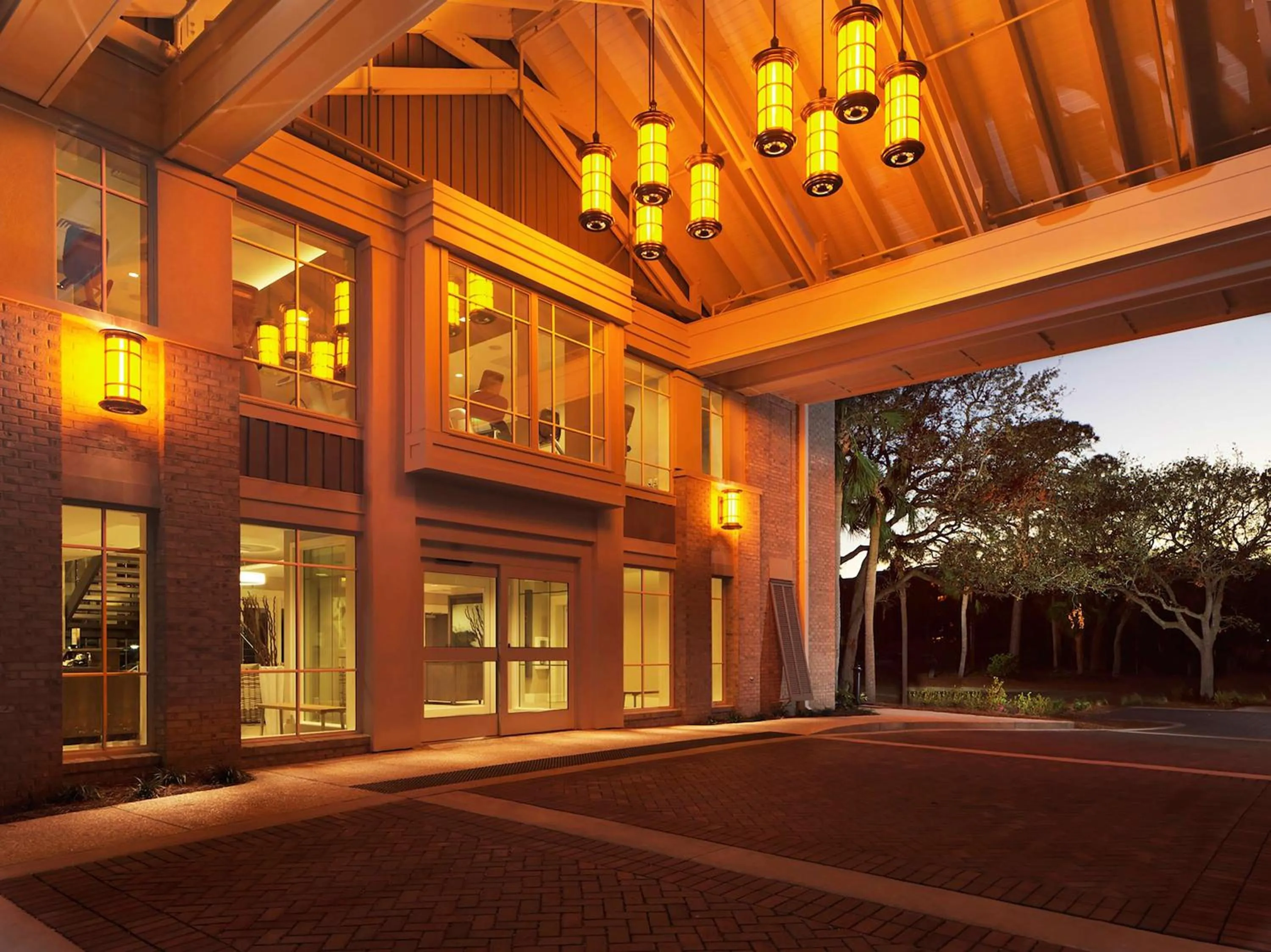 Property building in Hilton Grand Vacations Club Ocean Oak Resort Hilton Head