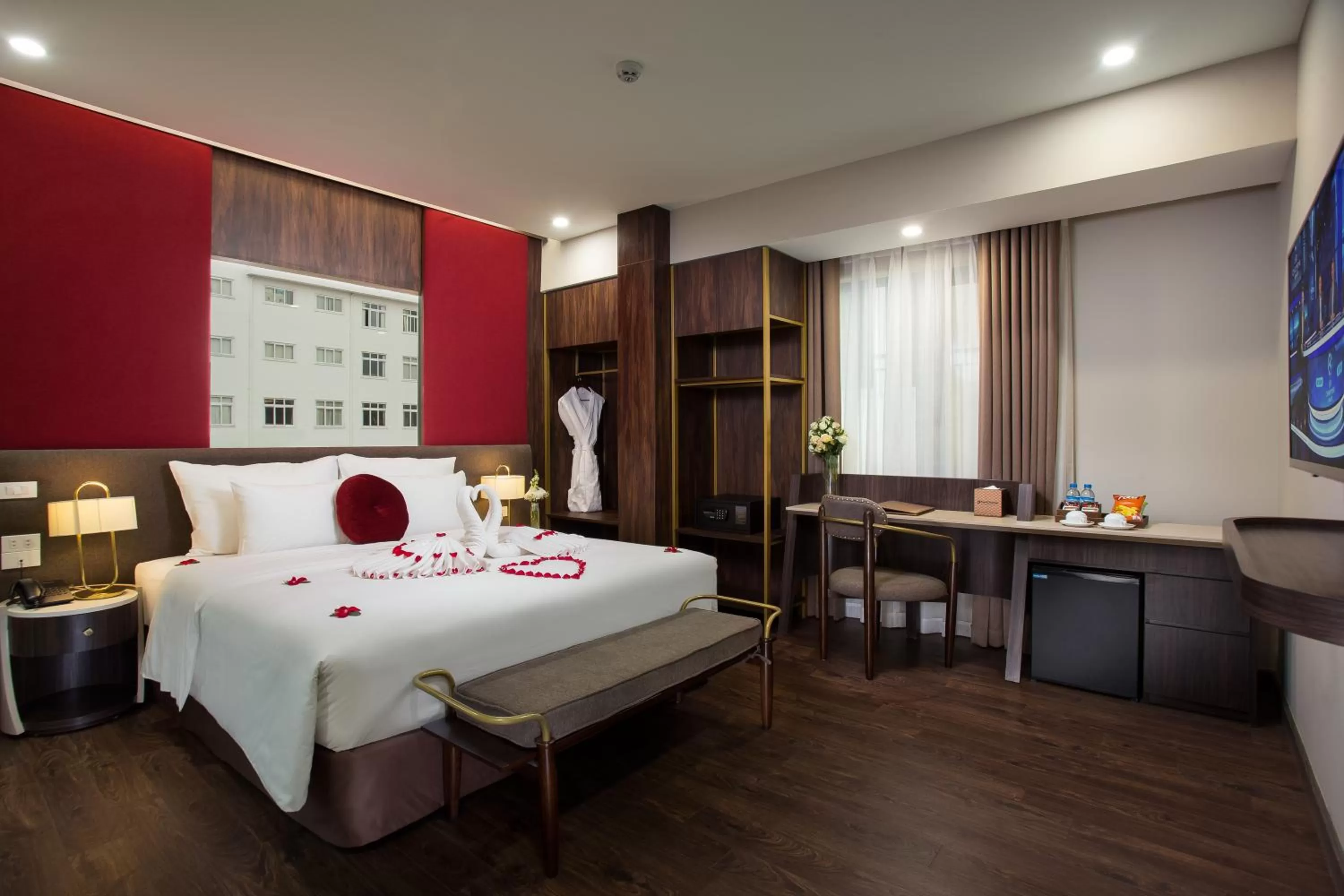 Bedroom, Bed in Hanoi L'Heritage Diamond Hotel & Spa