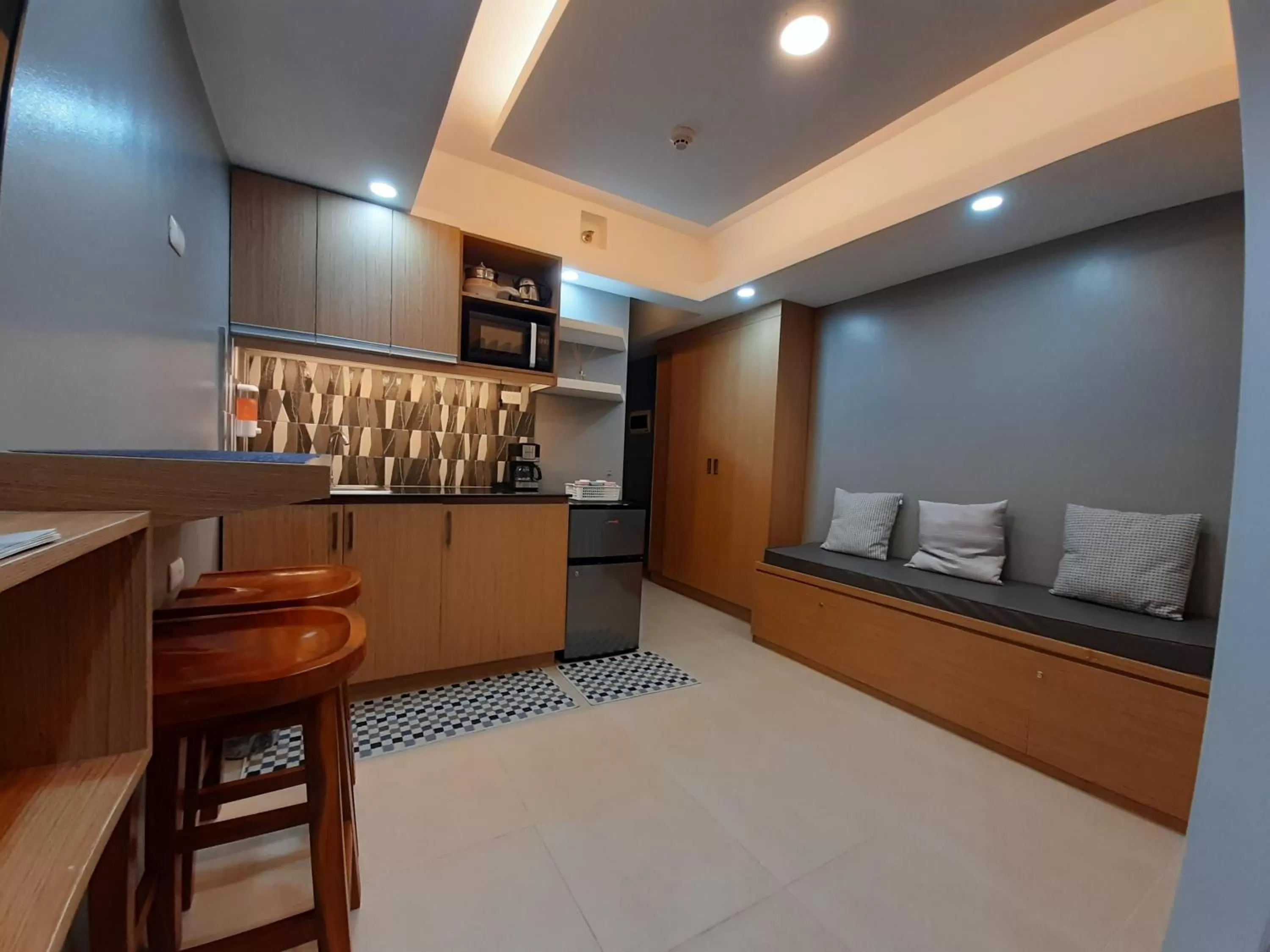 Property building in 1Tagaytay