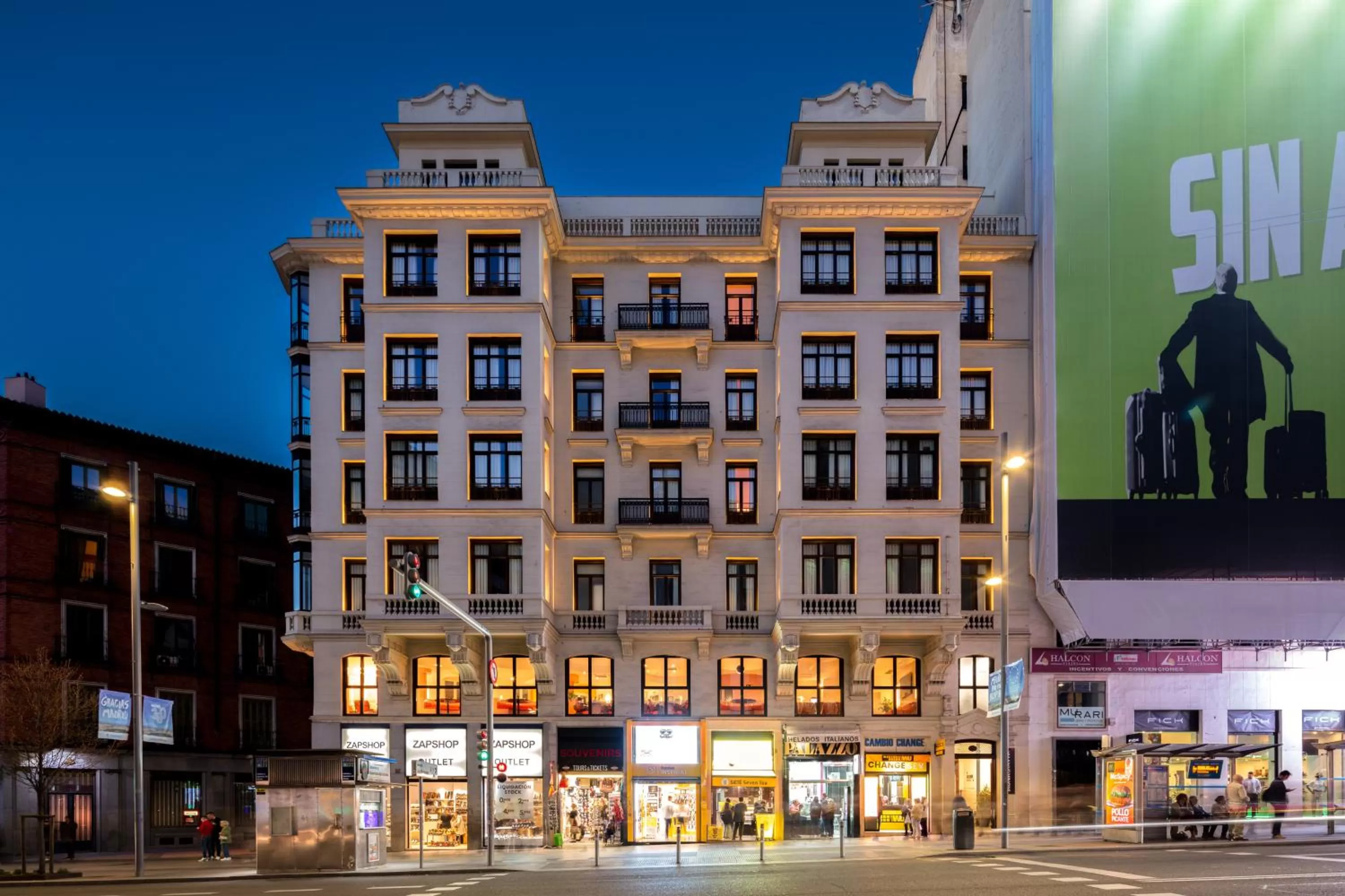 Property building in Ikonik Gran Vía