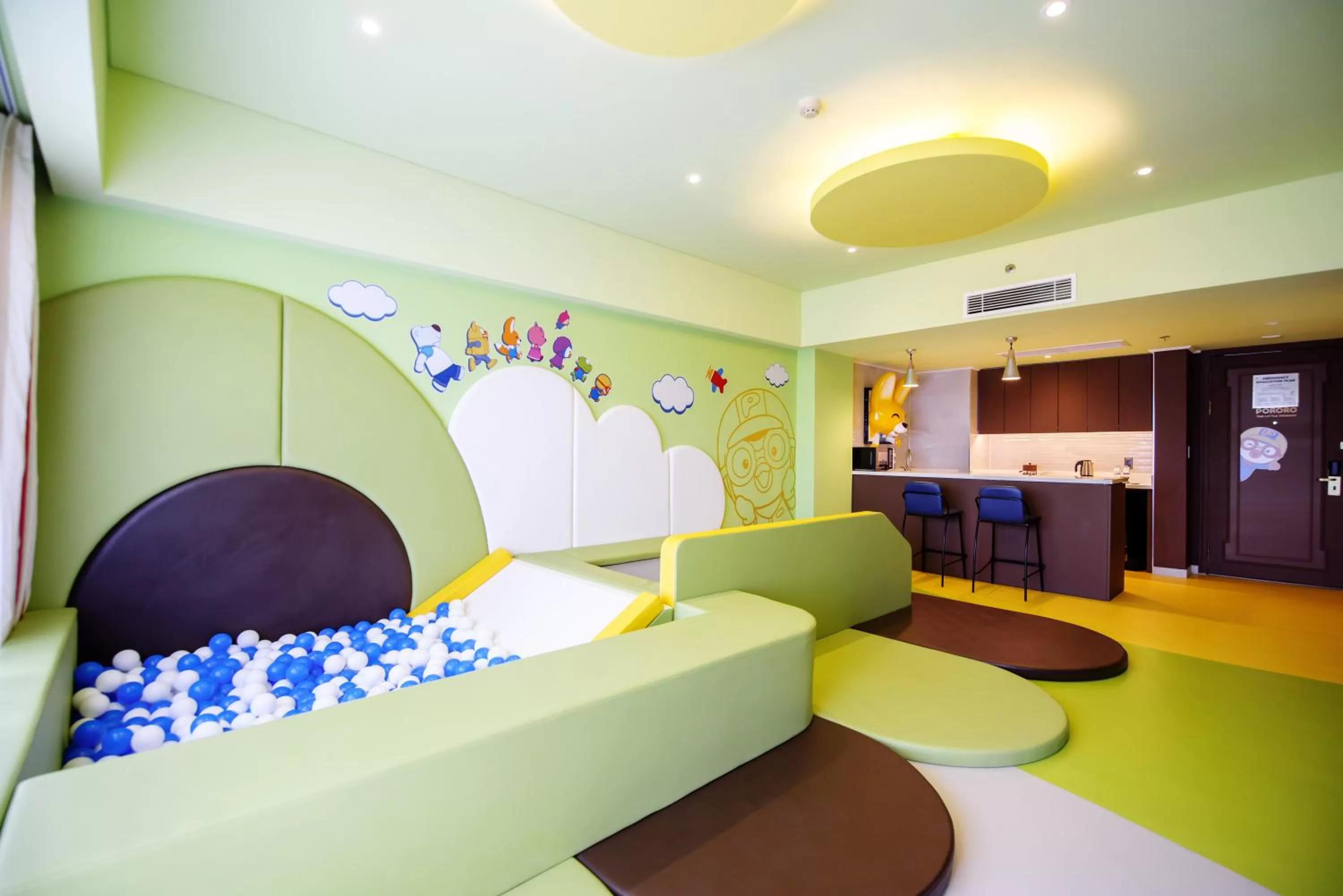 Living room in Jpark Island Resort & Waterpark Cebu