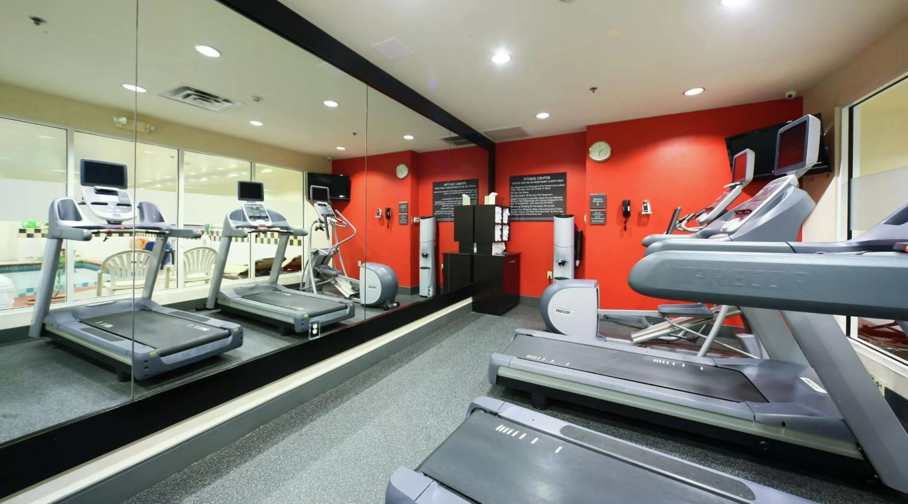 Fitness centre/facilities in Hilton Garden Inn Secaucus/Meadowlands