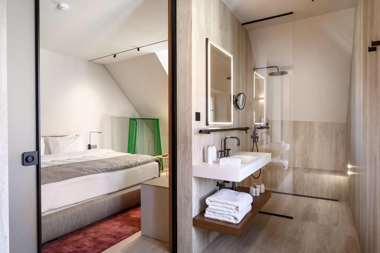 Bed in Zlata Ladjica Boutique Hotel