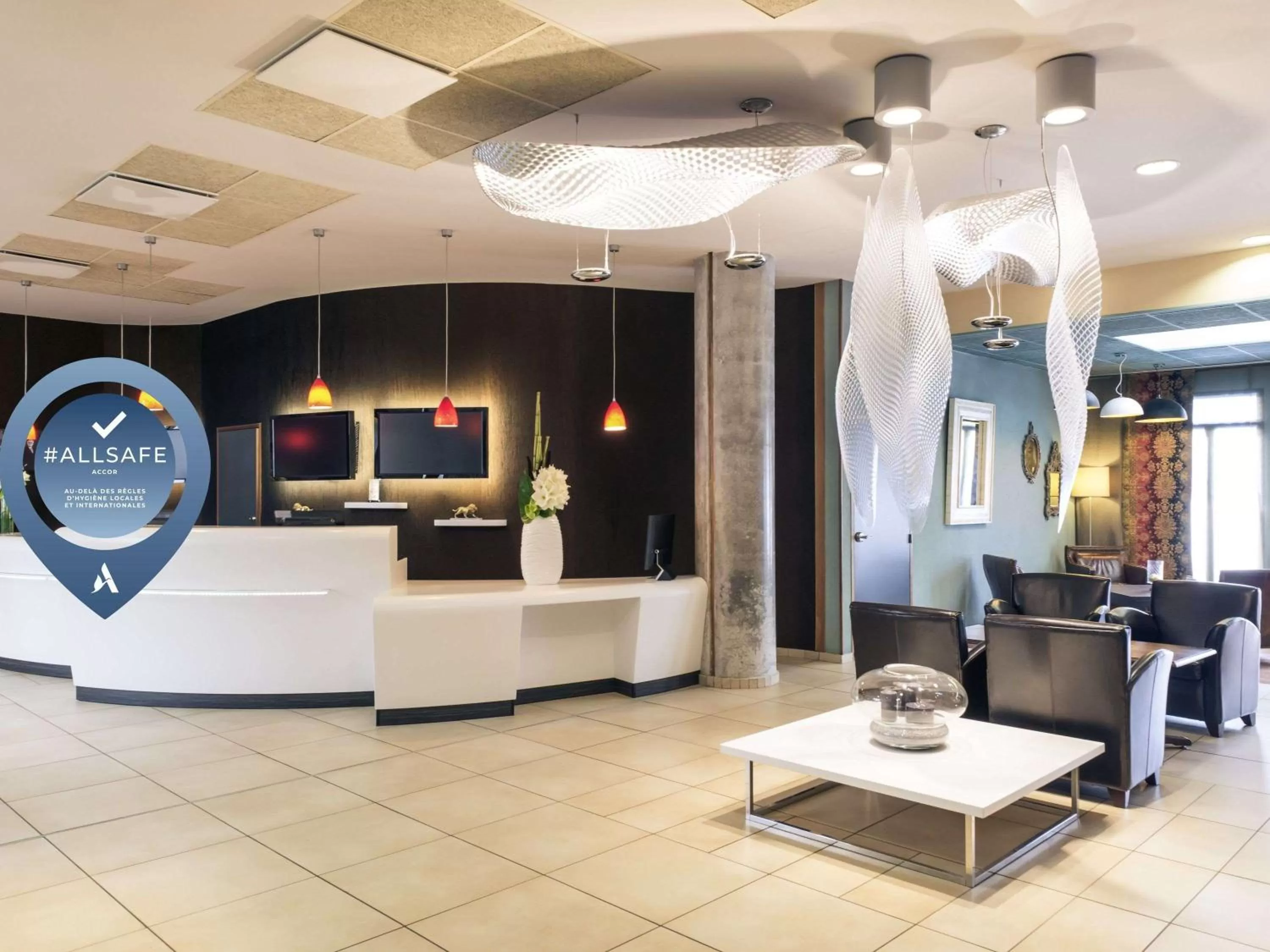 Property building, Bed in Mercure Lyon Centre - Gare Part Dieu