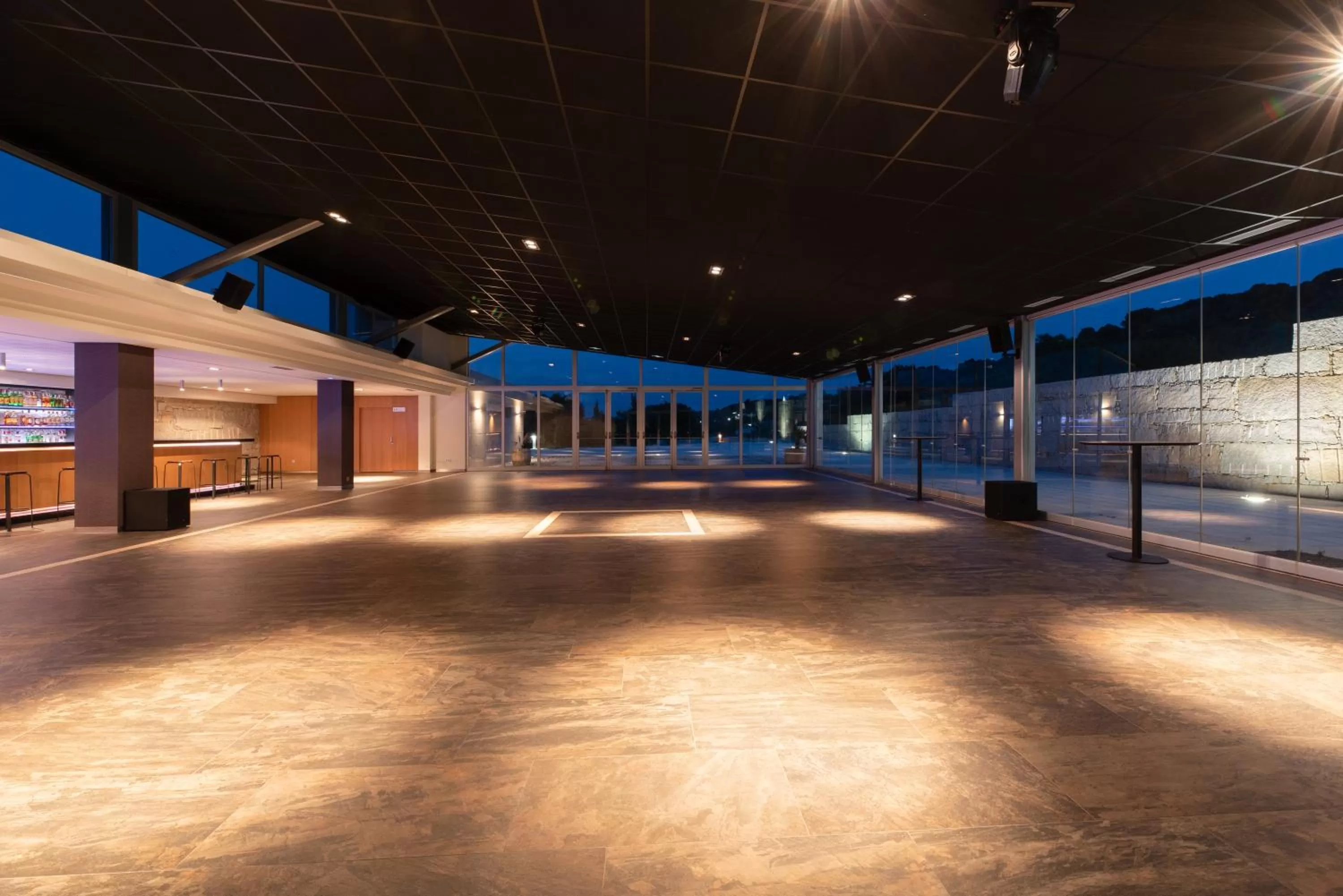 Lounge or bar in Valbusenda Hotel Bodega & Spa