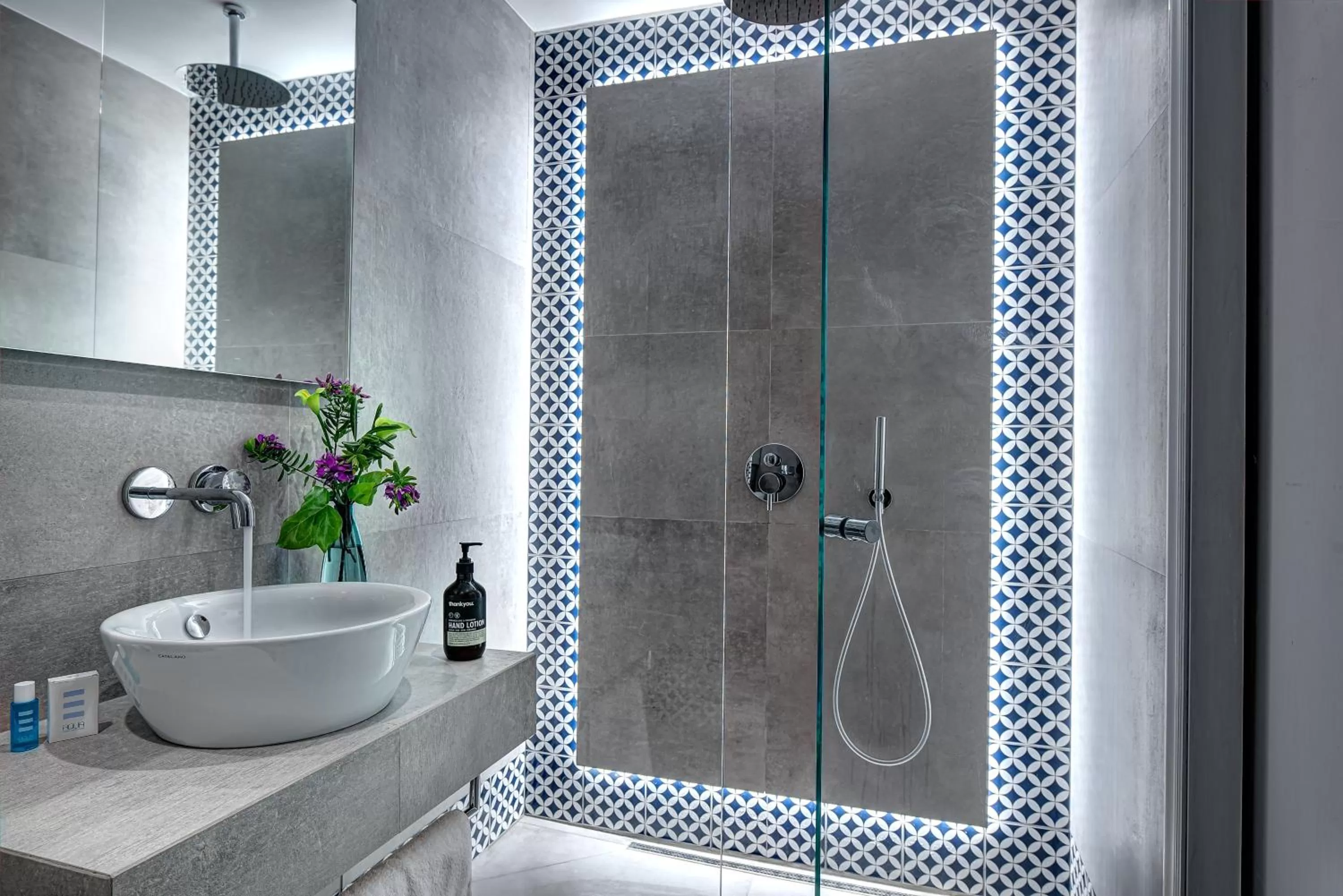 Shower in Gocce Di Capri Resort