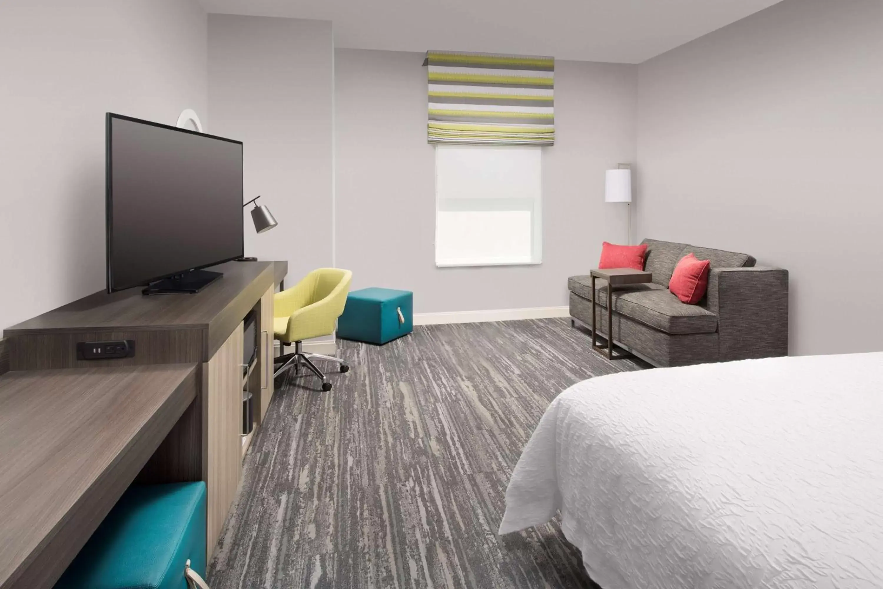 King Room with Sofa Bed - Non-Smoking in Hampton Inn Miami Airport East King Room with Sofa Bed - Non-Smoking in Hampton Inn Miami Airport East