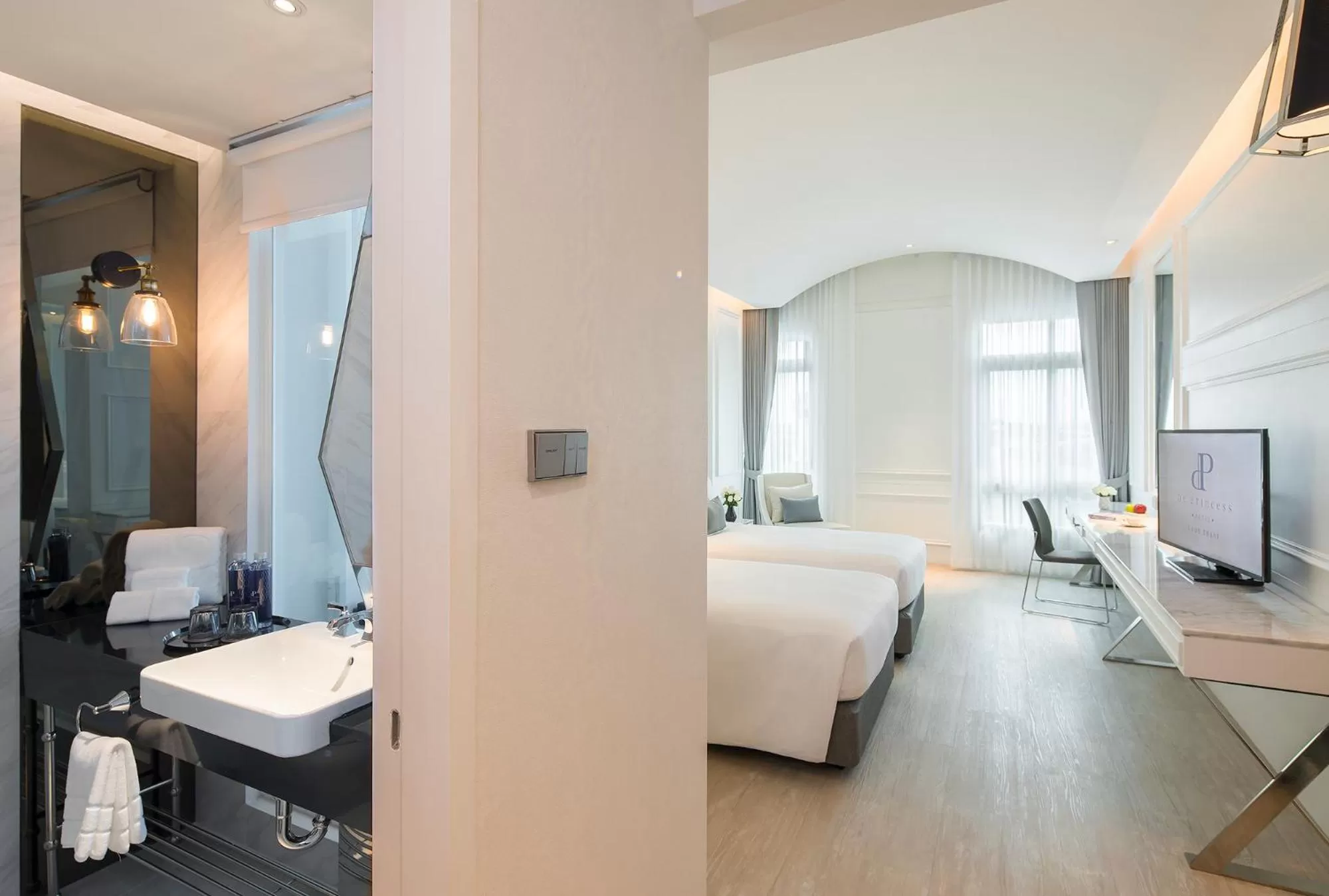 Bed in De Princess Hotel Udonthani