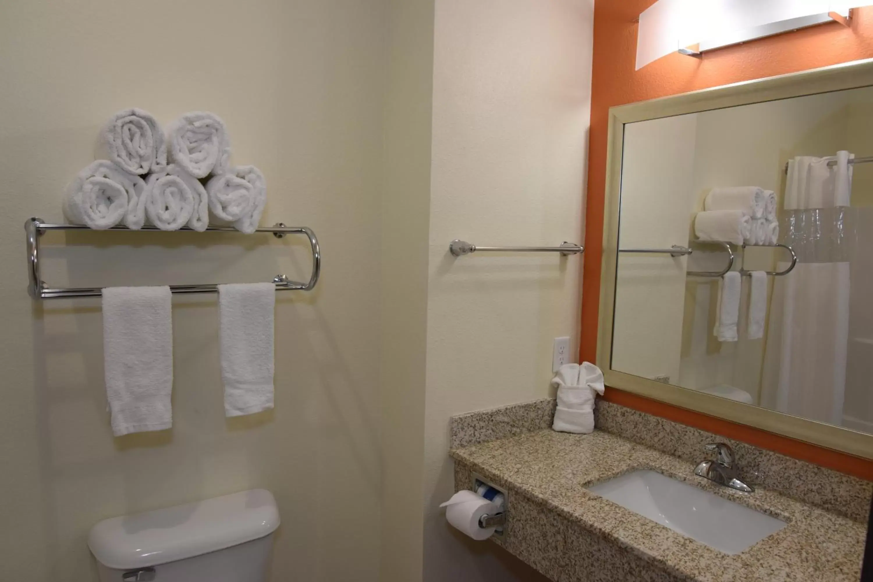 Queen Studio in Home Away Kitchen Suites Enid Queen Studio in Home Away Kitchen Suites Enid