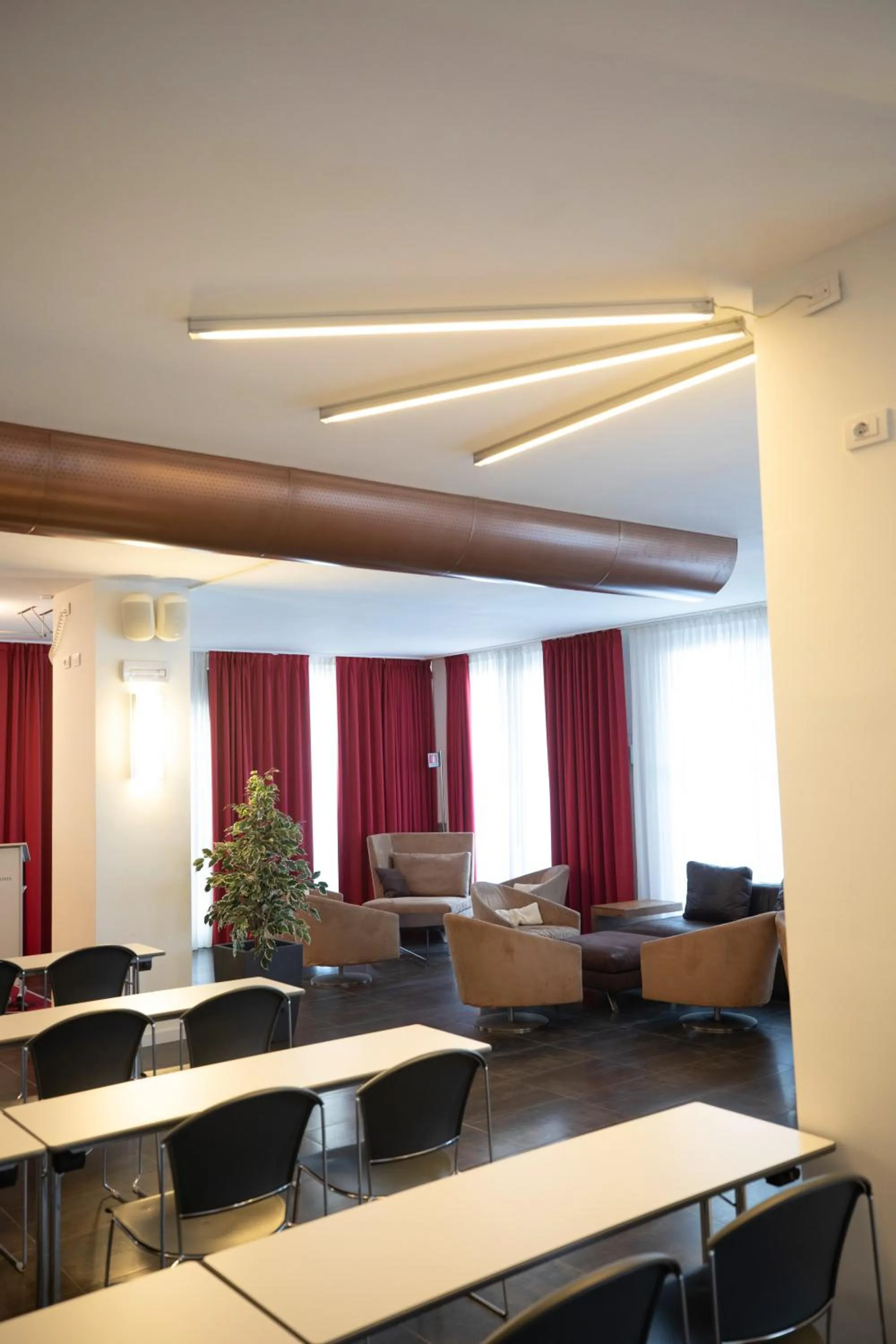 Business facilities in Laguna Palace Hotel Grado