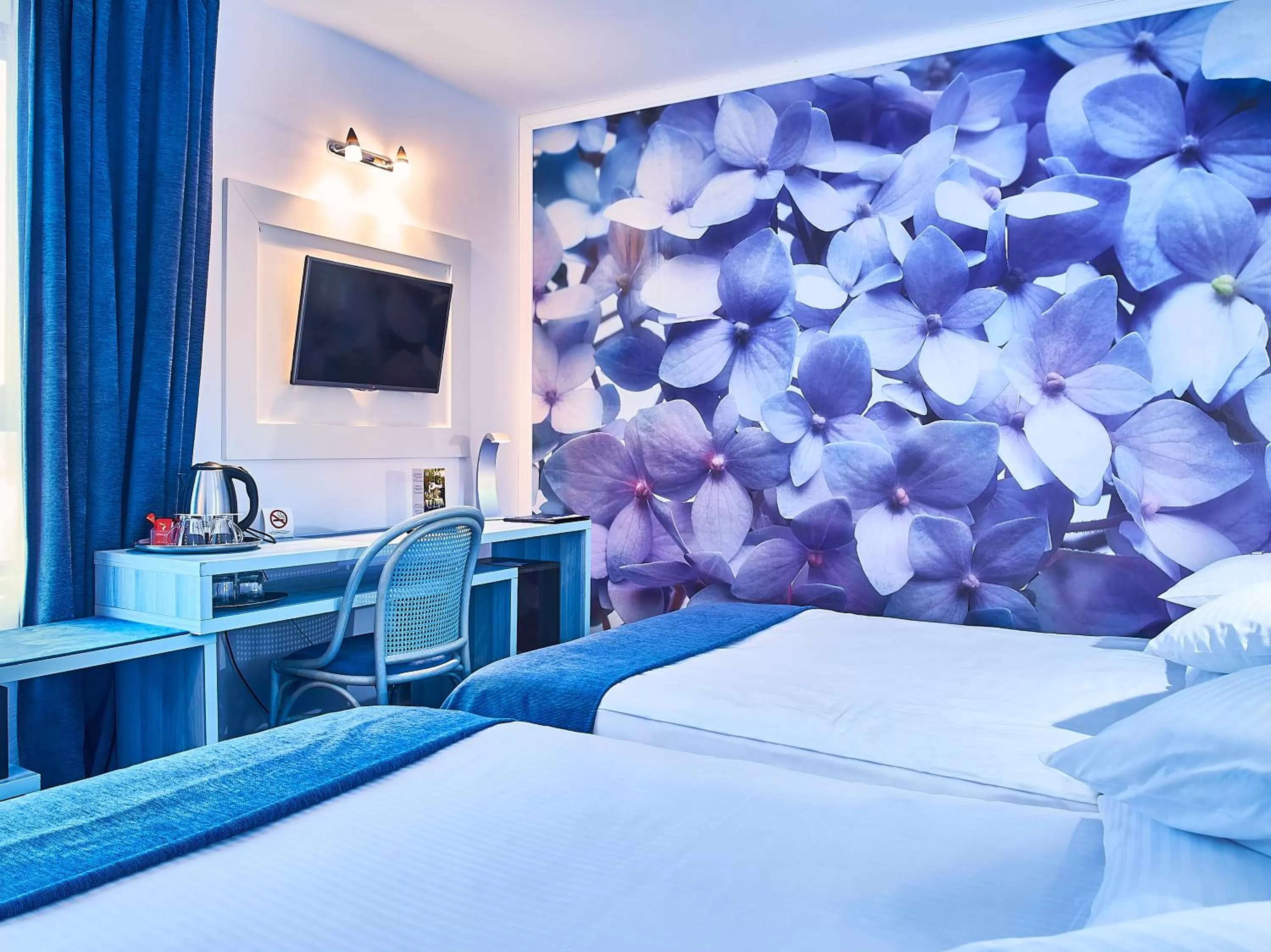 Bed in Continental Forum Tirgu Mures